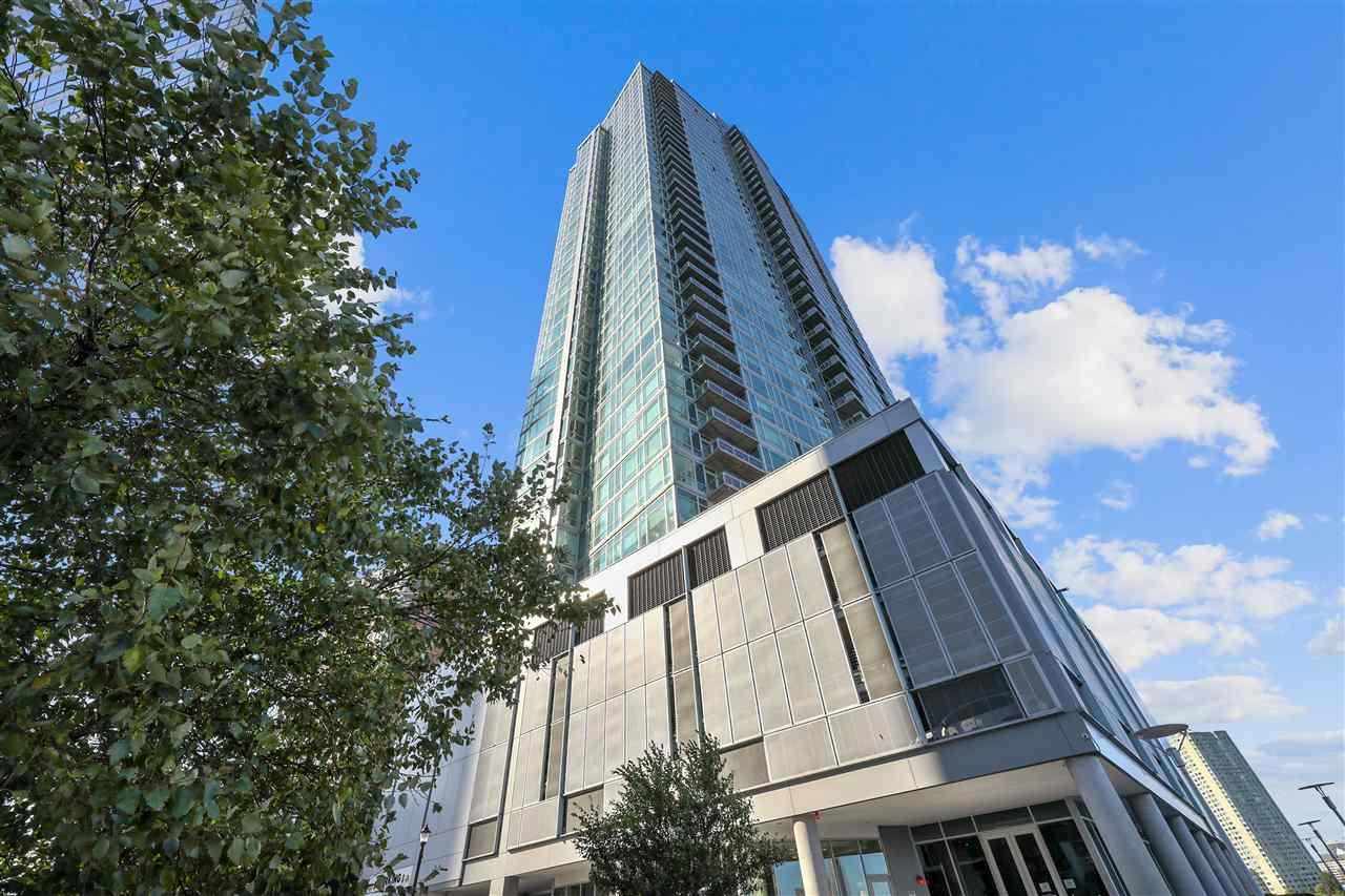 2 2ND ST Unit: 2101