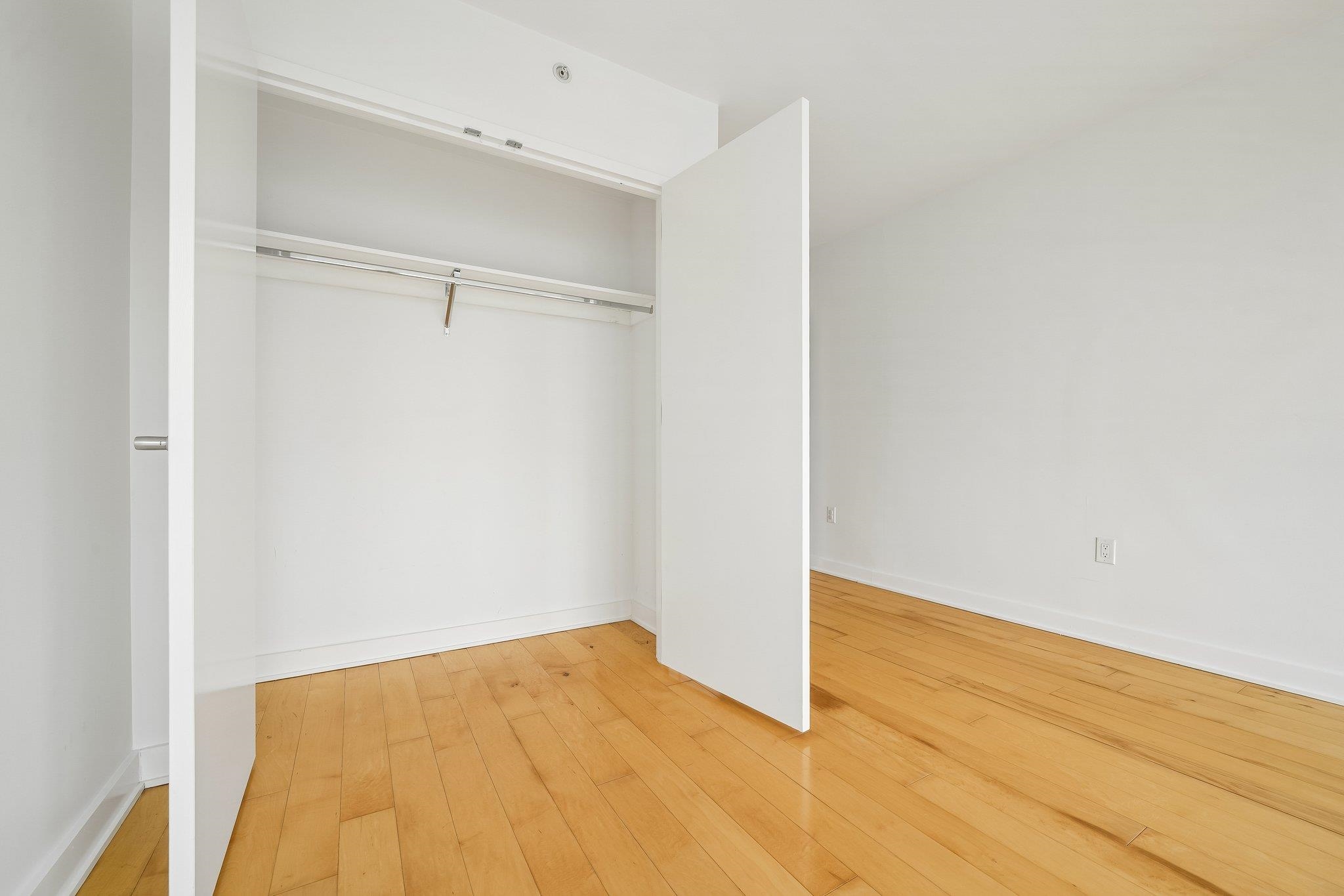 2 2ND ST Unit: 2101