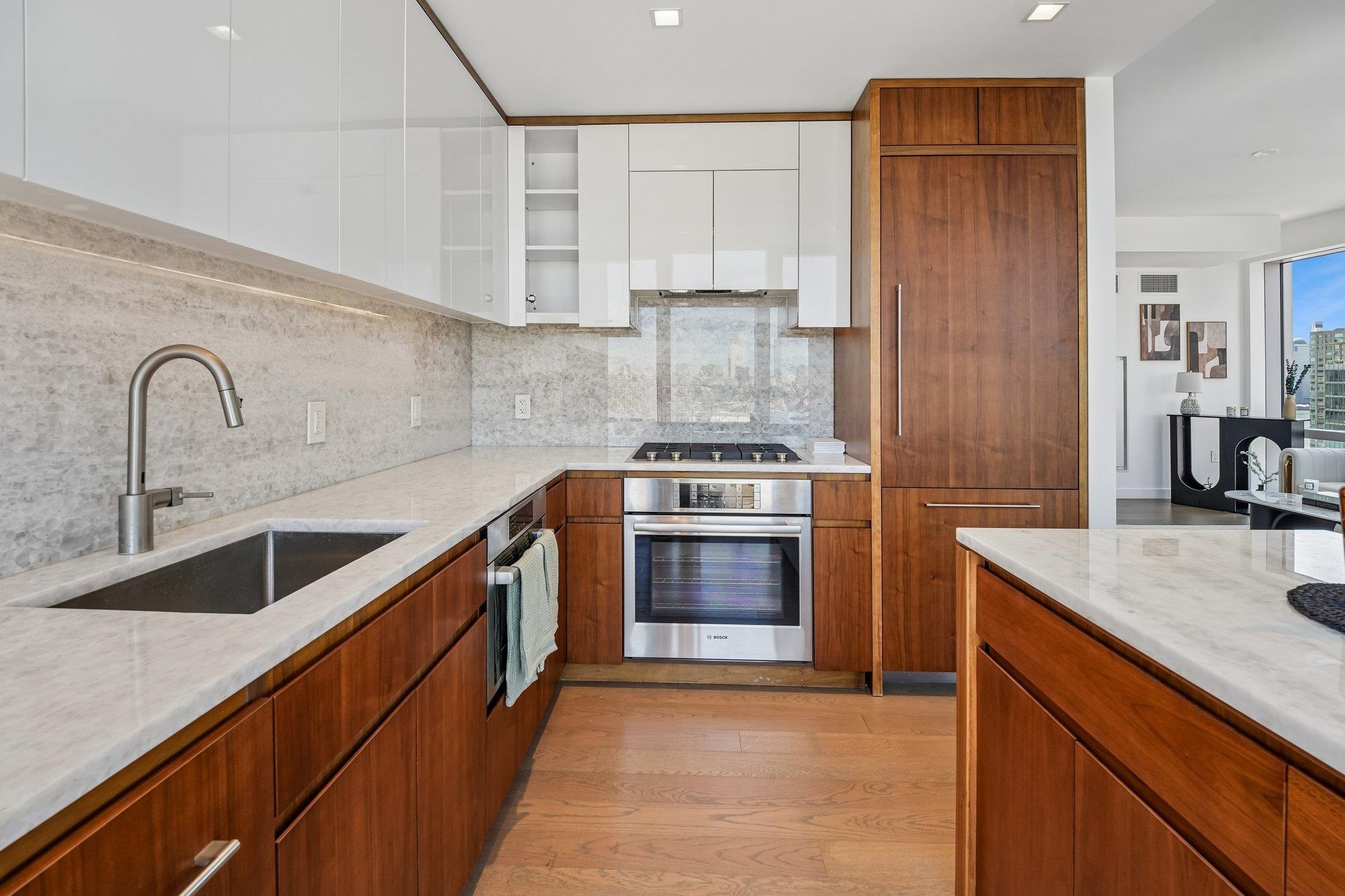 75 PARK LANE SOUTH Unit: 2107