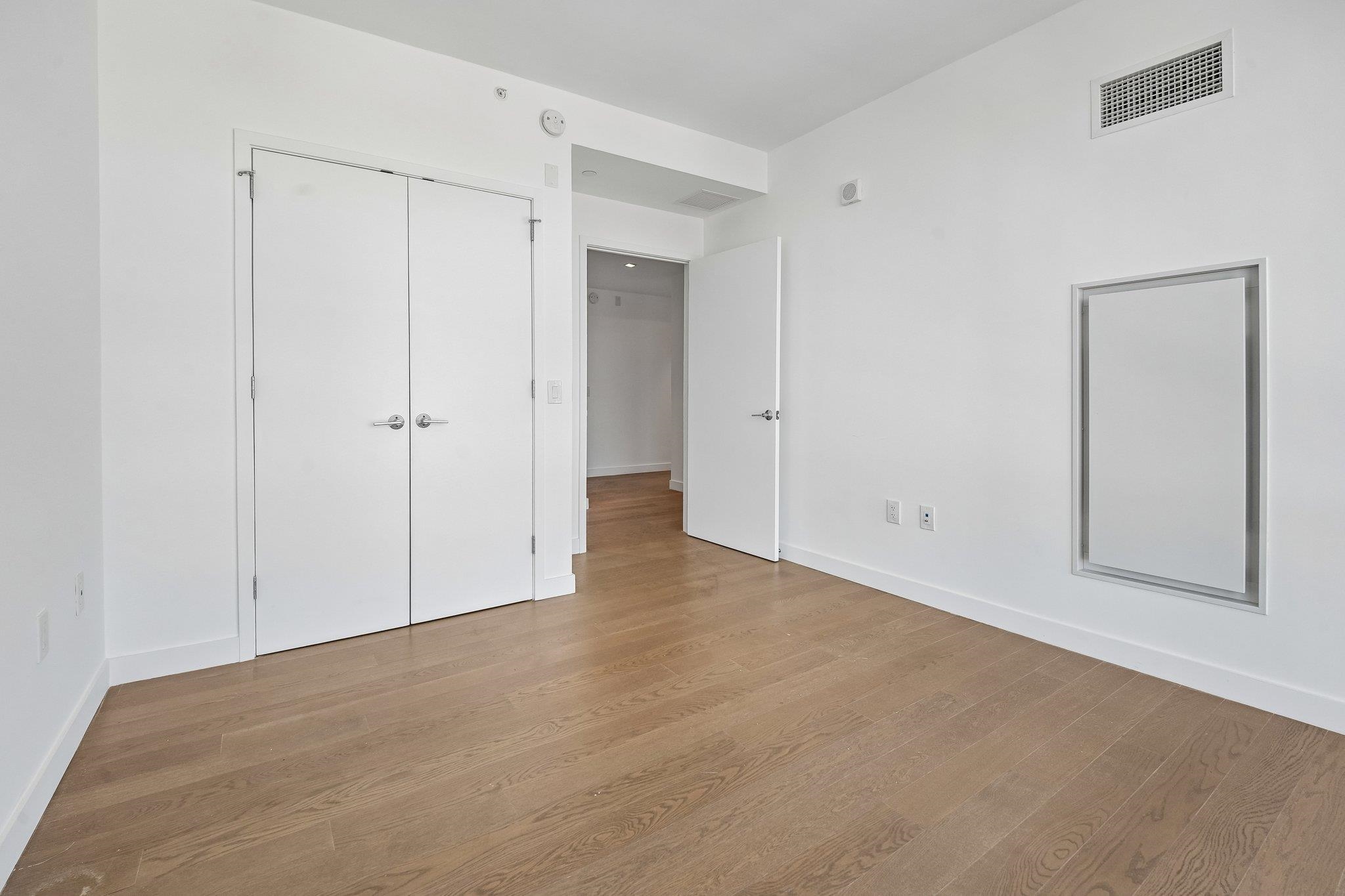 75 PARK LANE SOUTH Unit: 2107