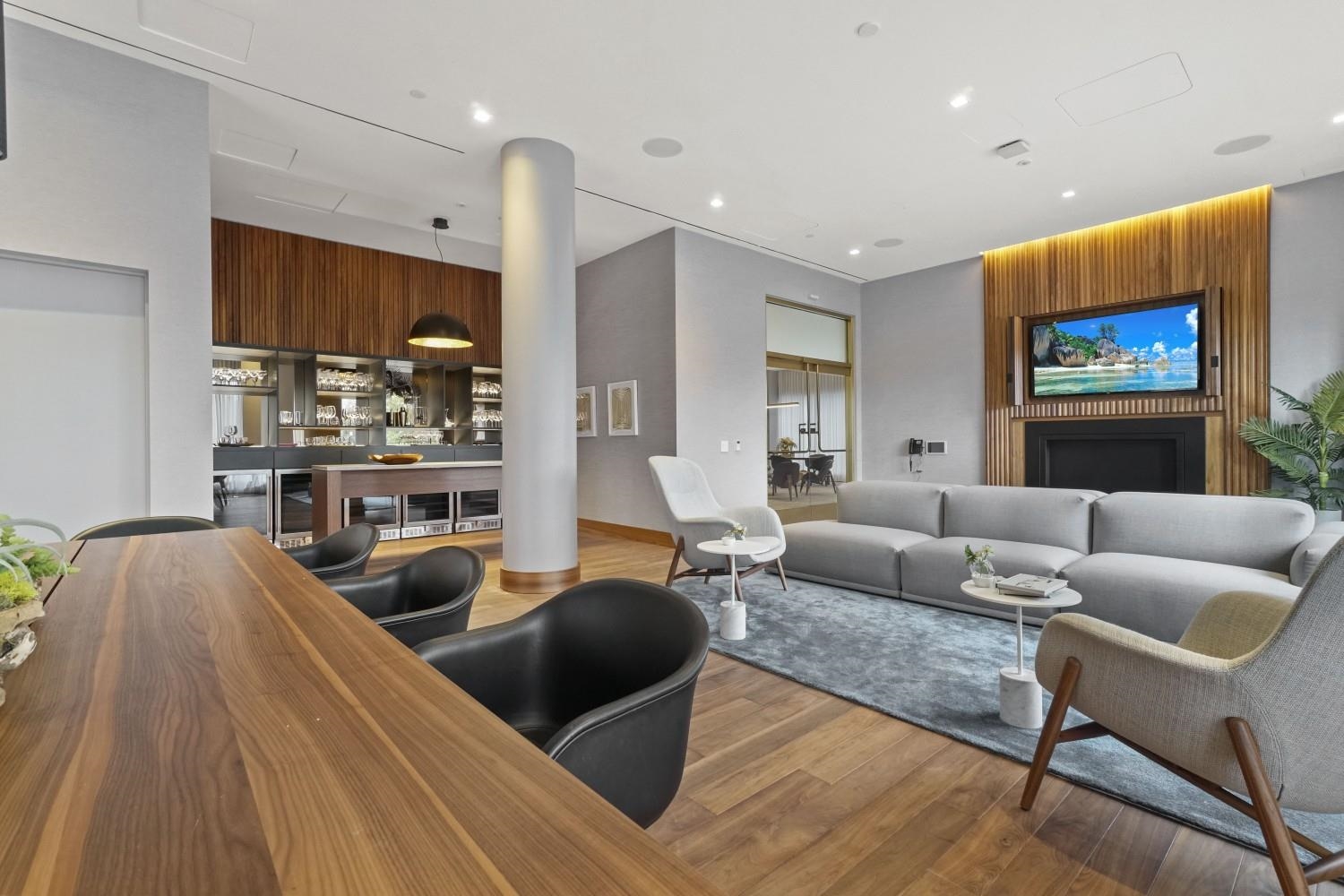 75 PARK LANE SOUTH Unit: 2107