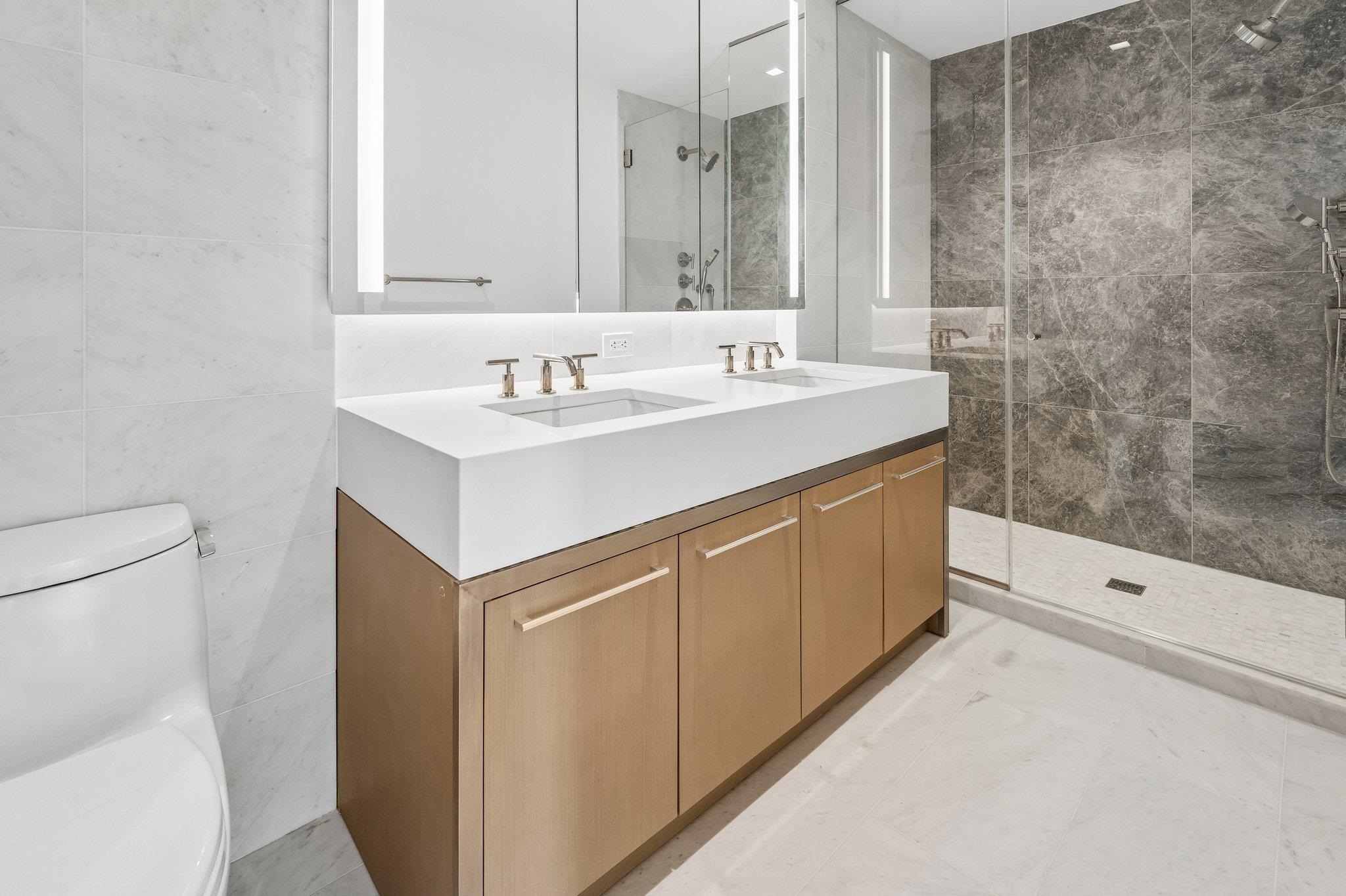 75 PARK LANE SOUTH Unit: 1912