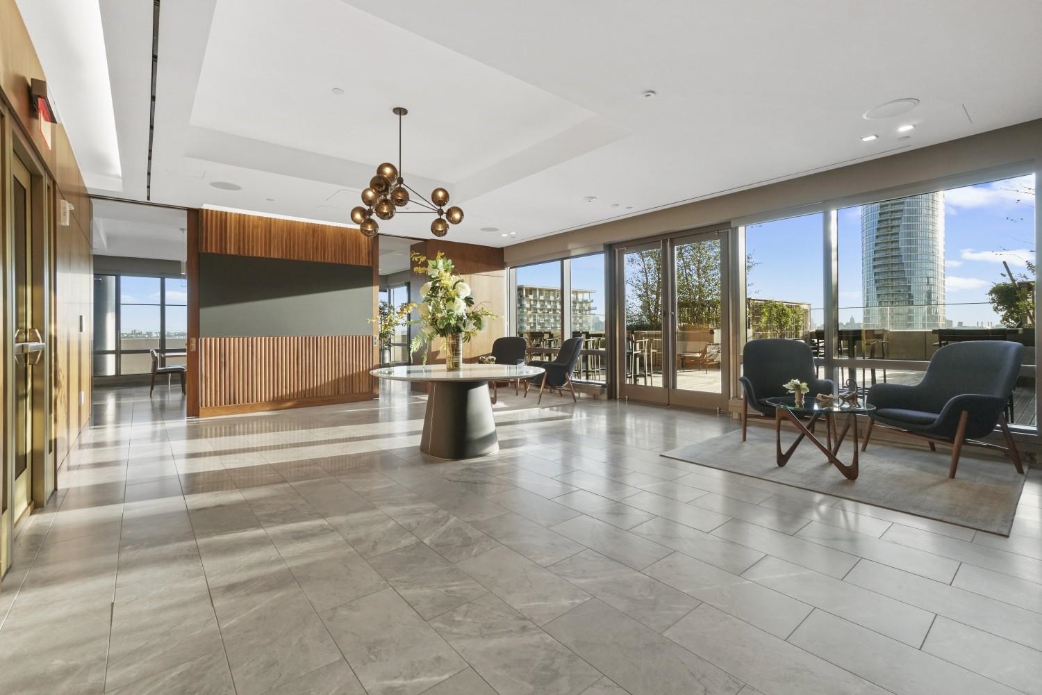 75 PARK LANE SOUTH Unit: 1912