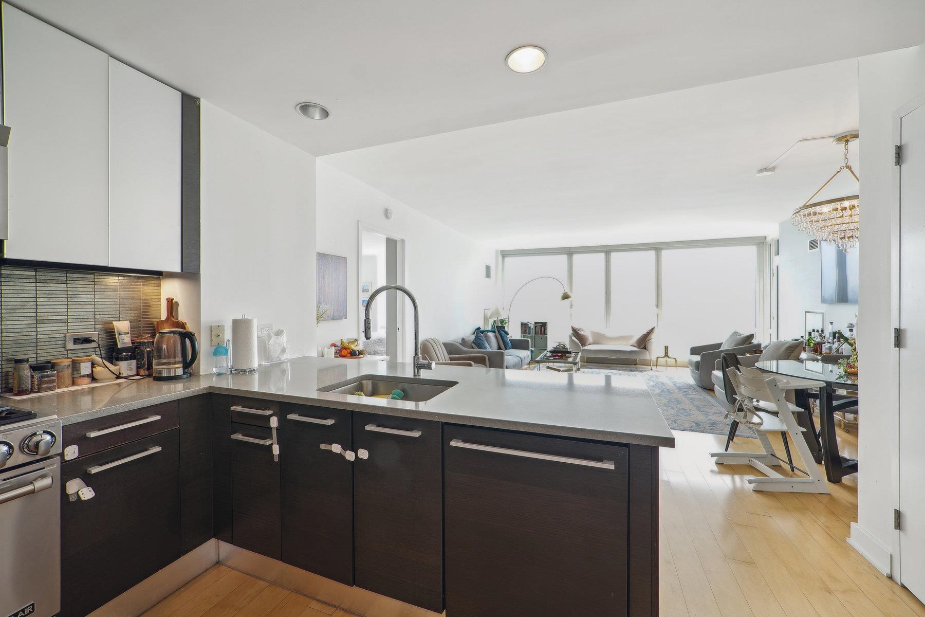 2 2ND ST Unit: 3503