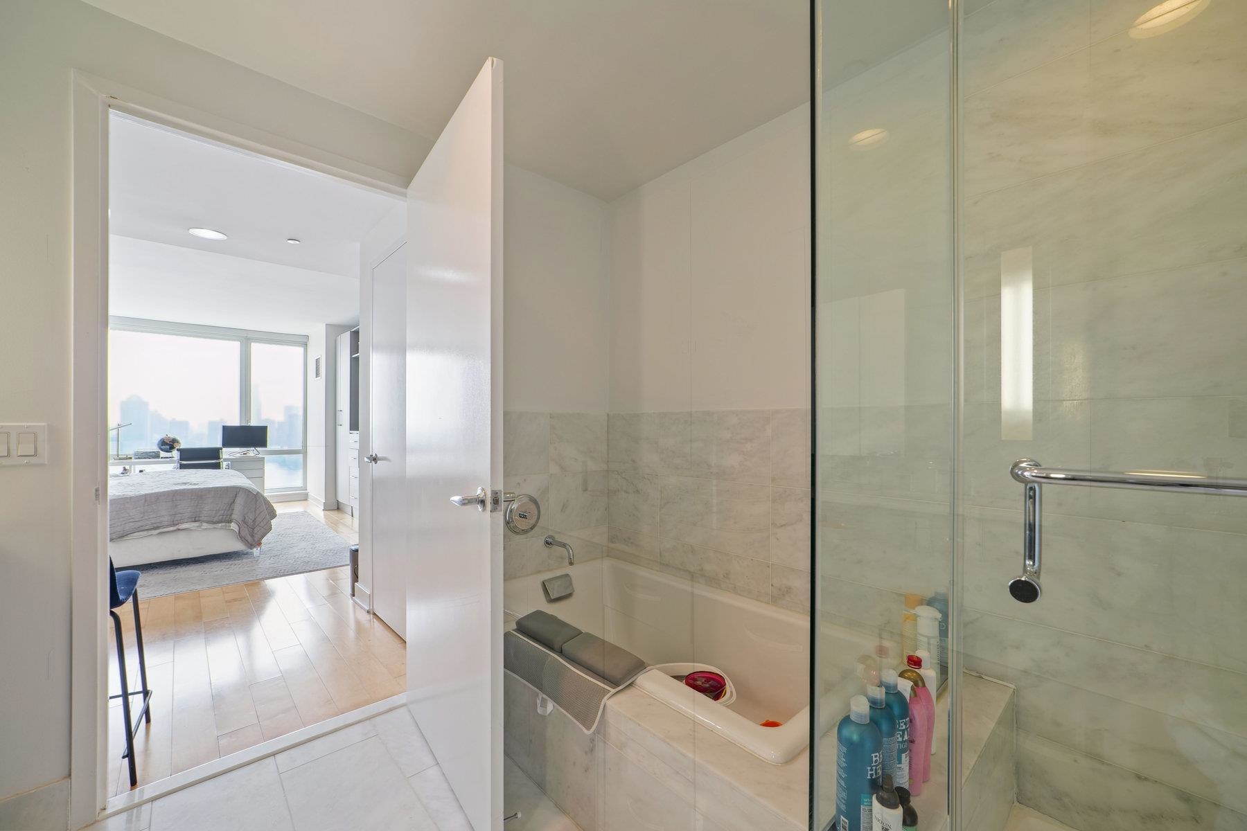 2 2ND ST Unit: 3503