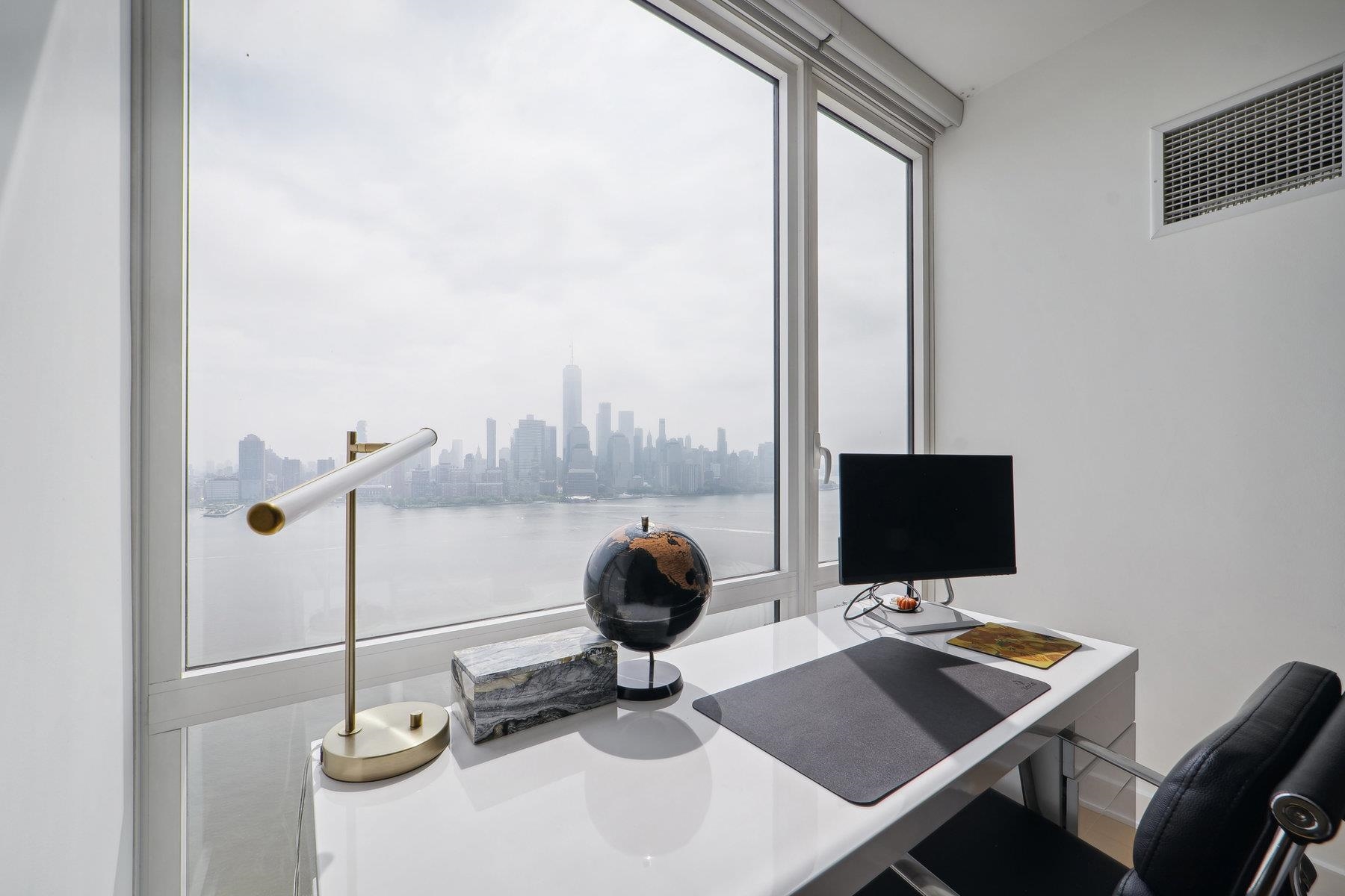 2 2ND ST Unit: 3503