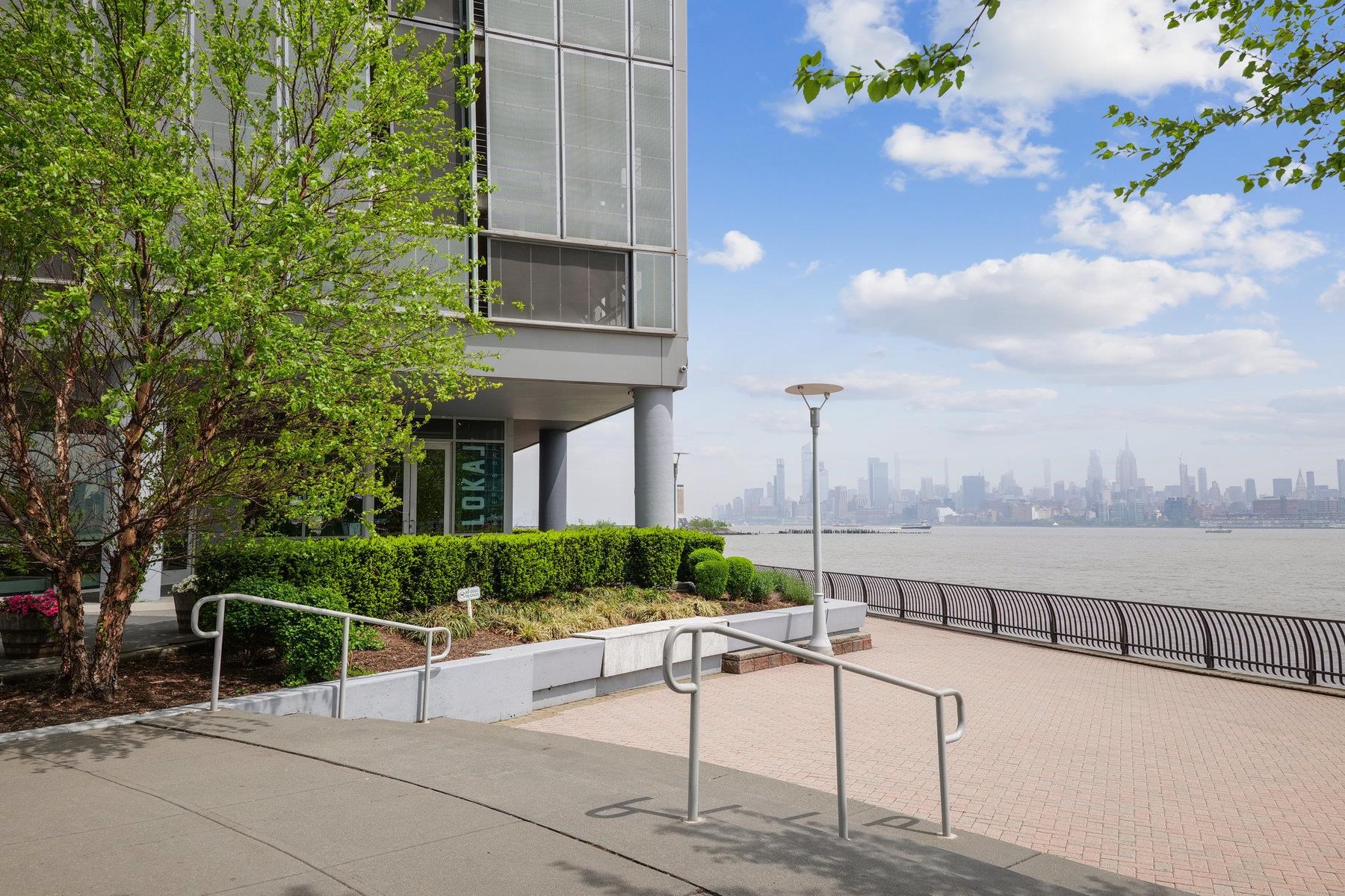 2 2ND ST Unit: 3503