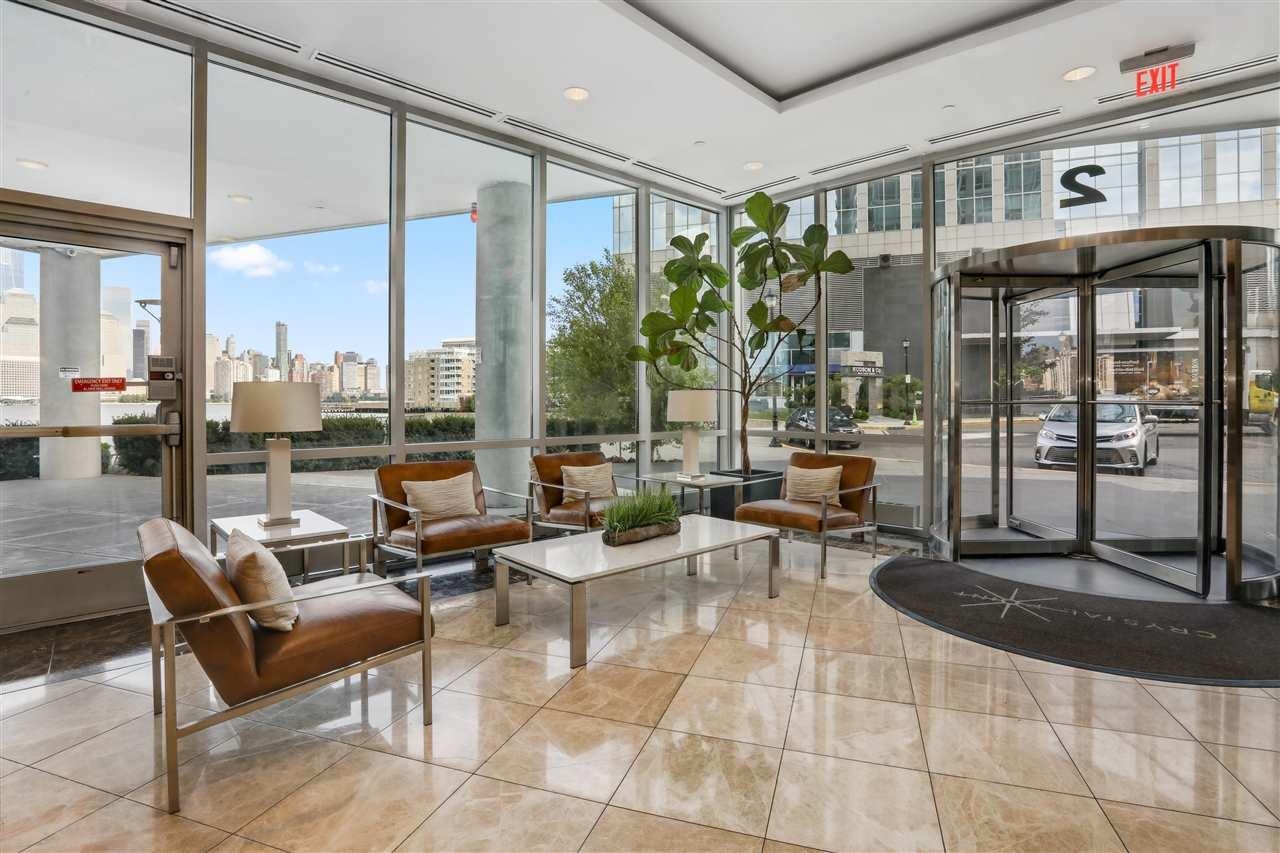 2 2ND ST Unit: 3503
