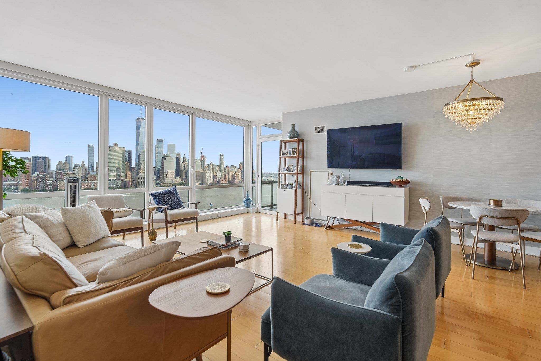 2 2ND ST Unit: 3503