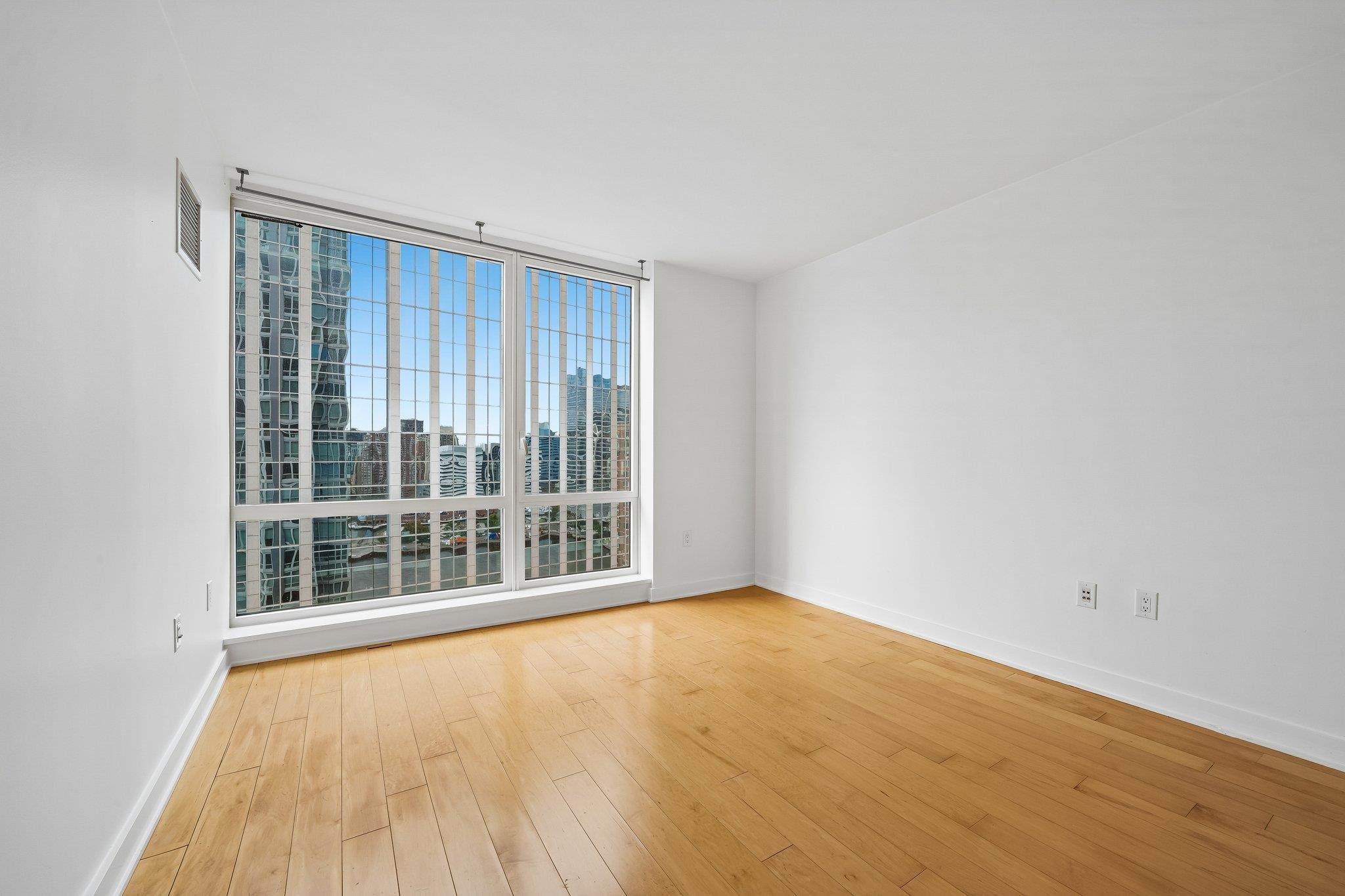 2 2ND ST Unit: 2205