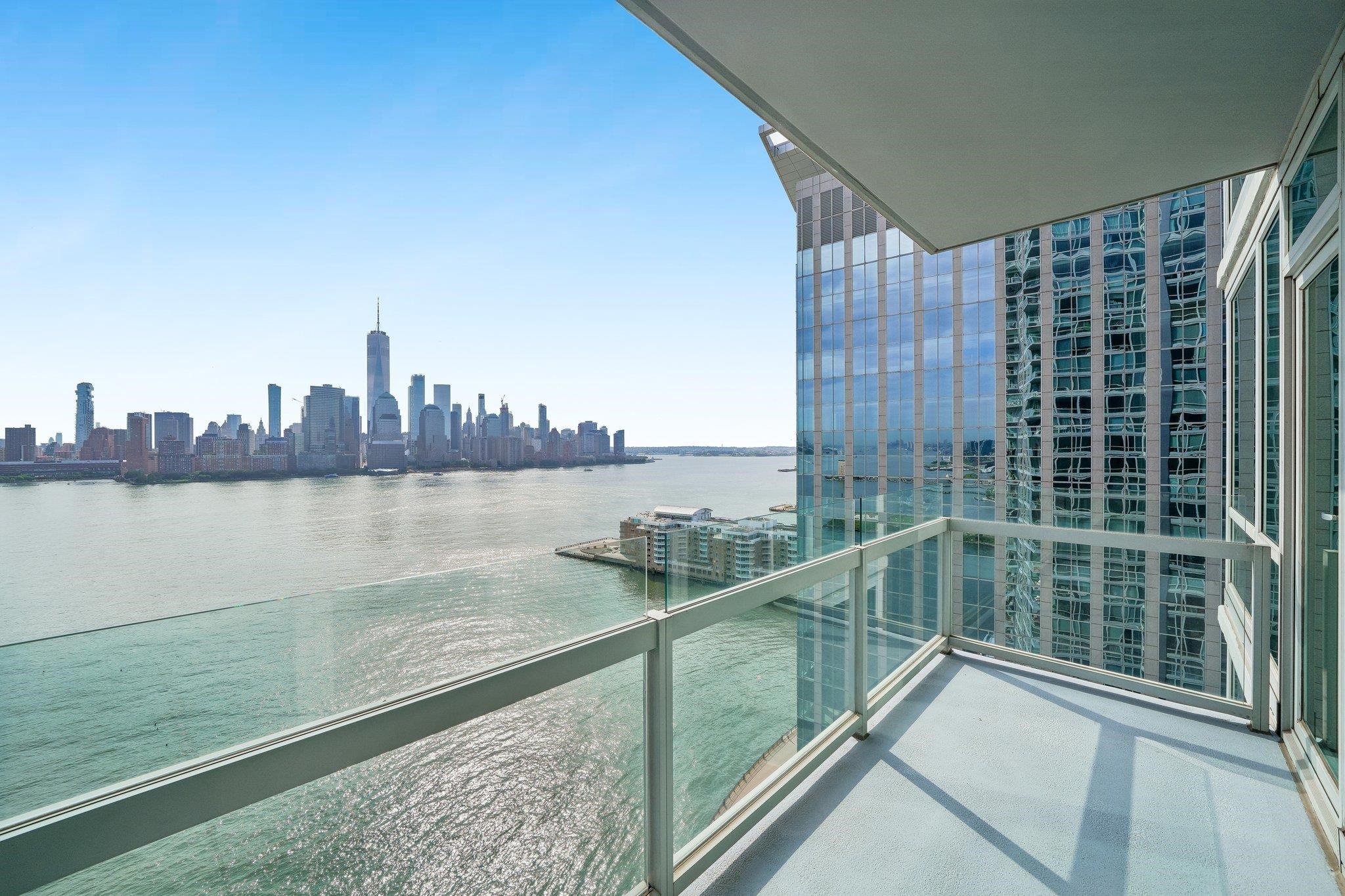 2 2ND ST Unit: 2205