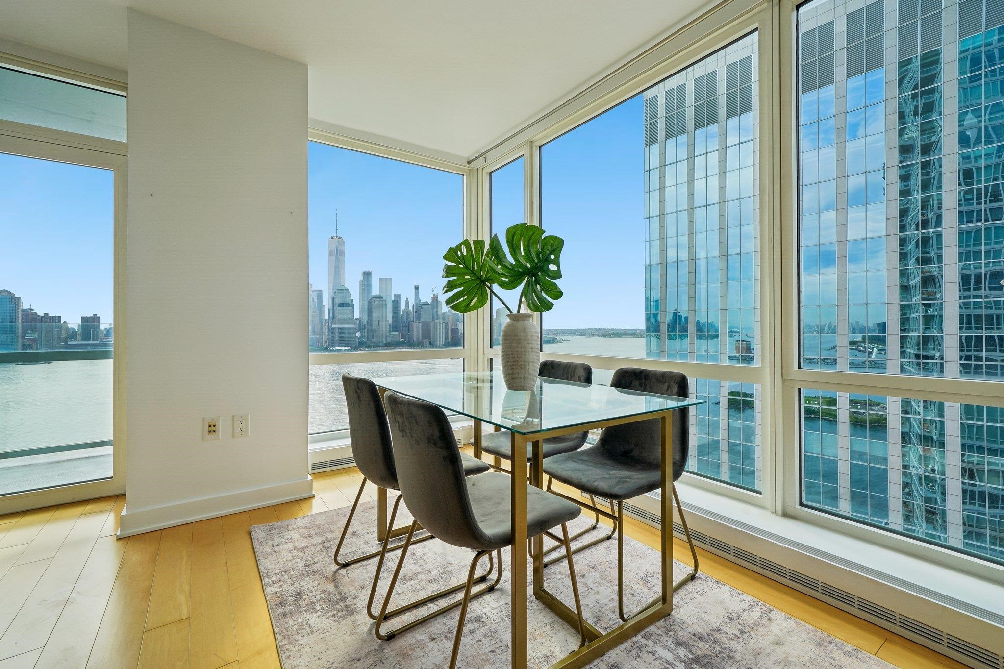 2 2ND ST Unit: 2205
