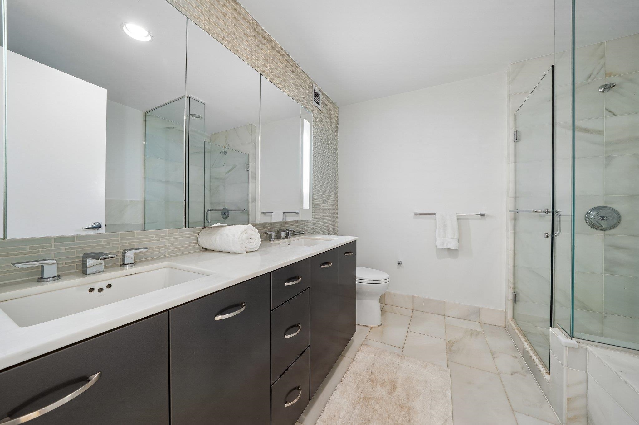 2 2ND ST Unit: 2205