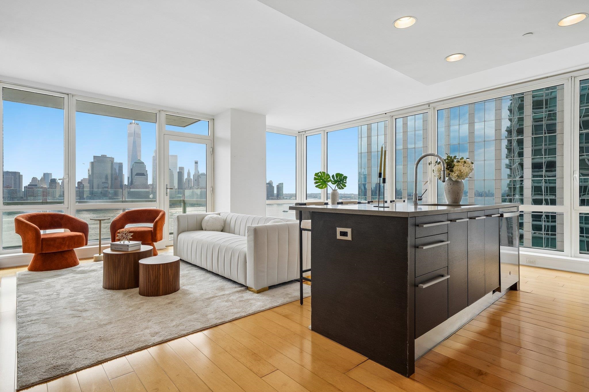 2 2ND ST Unit: 2205