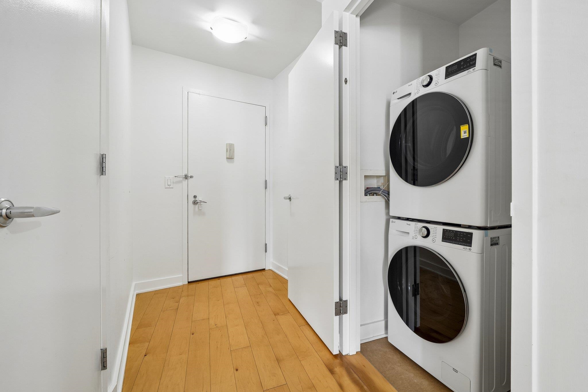 2 2ND ST Unit: 2205