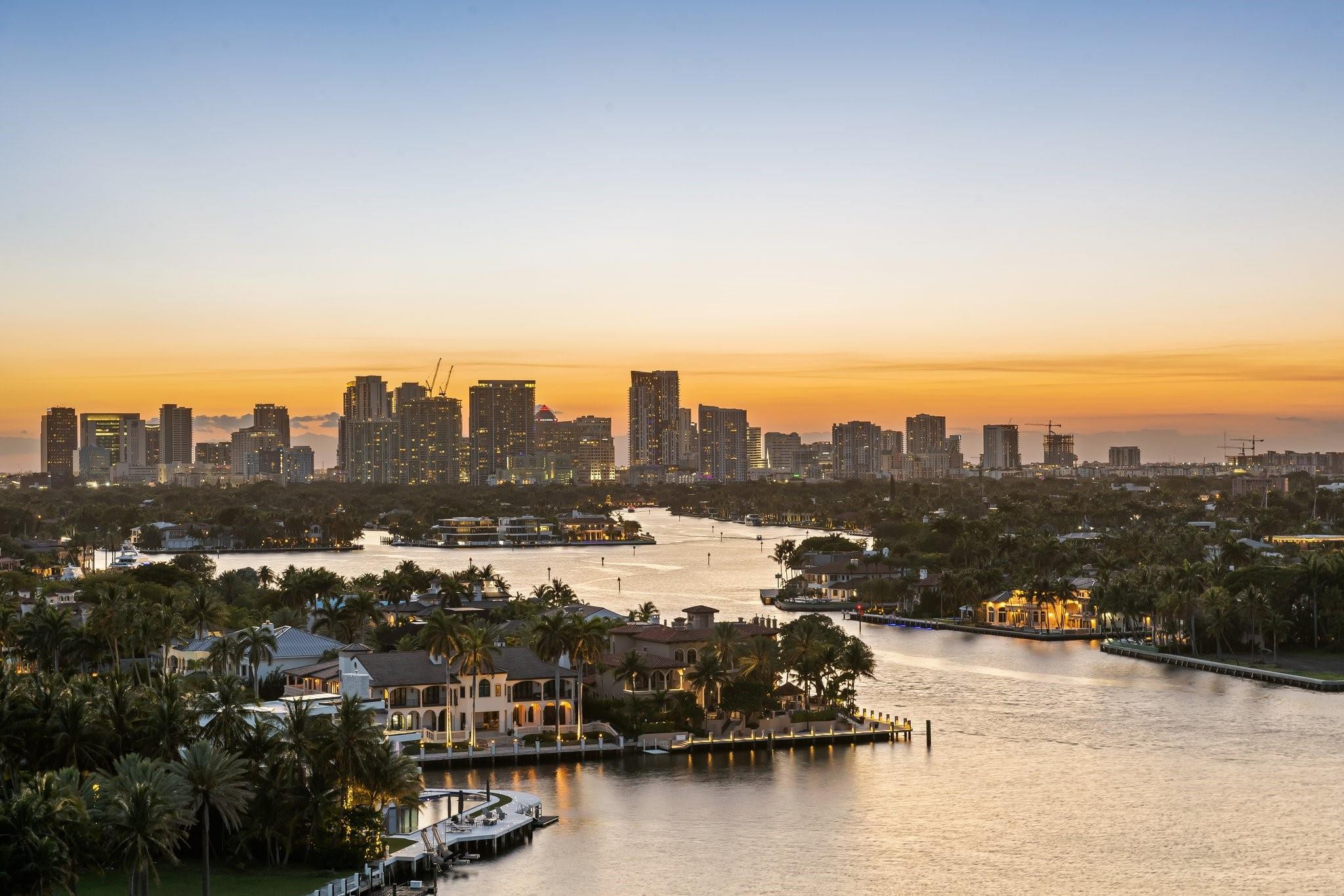 3055 Harbor Drive 1403