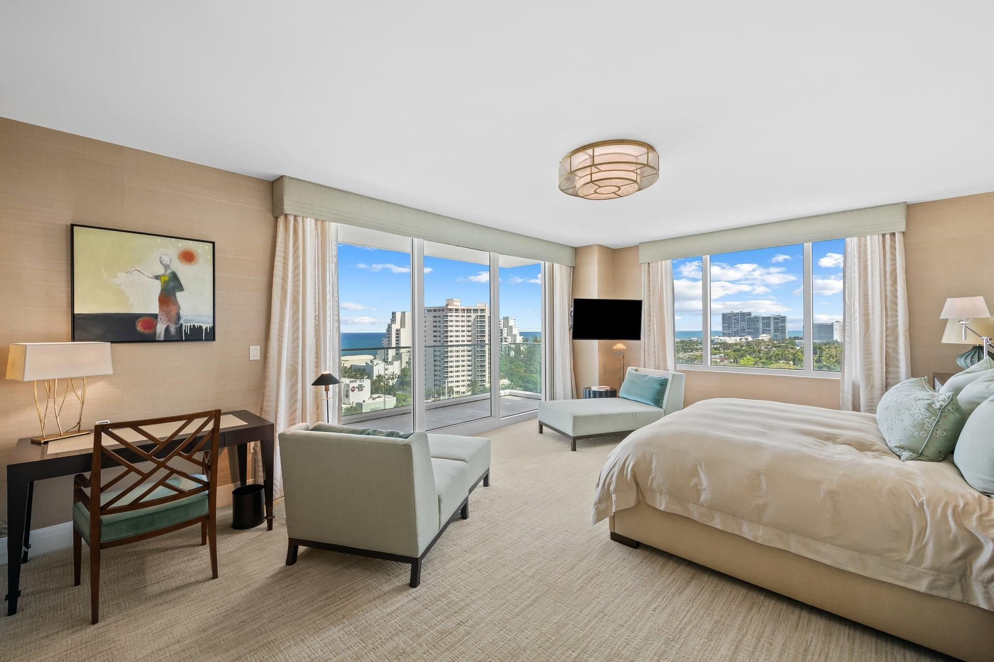 3055 Harbor Drive 1403