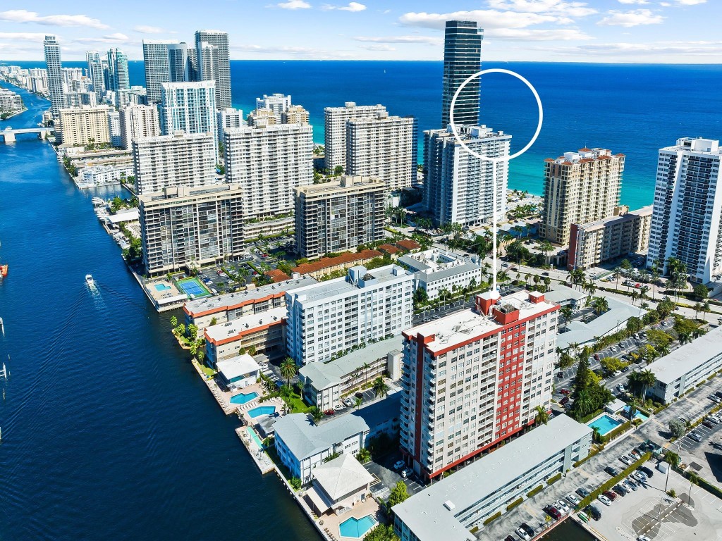 3161 S Ocean Dr Unit: 606