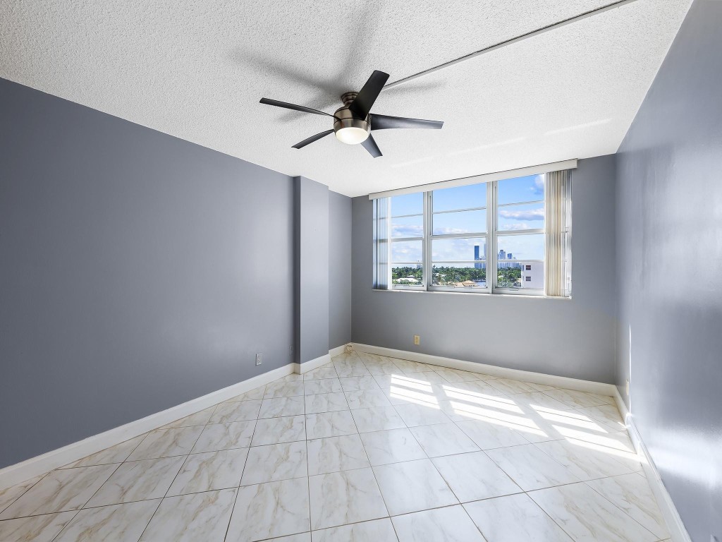 3161 S Ocean Dr Unit: 606