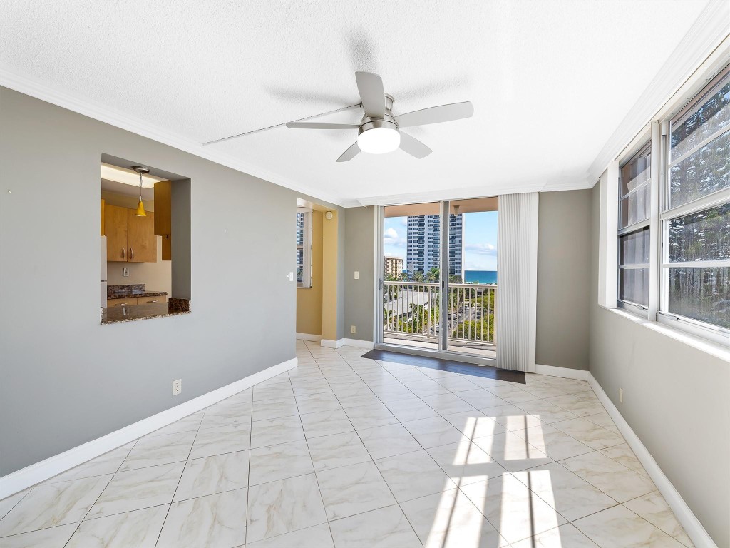 3161 S Ocean Dr Unit: 606