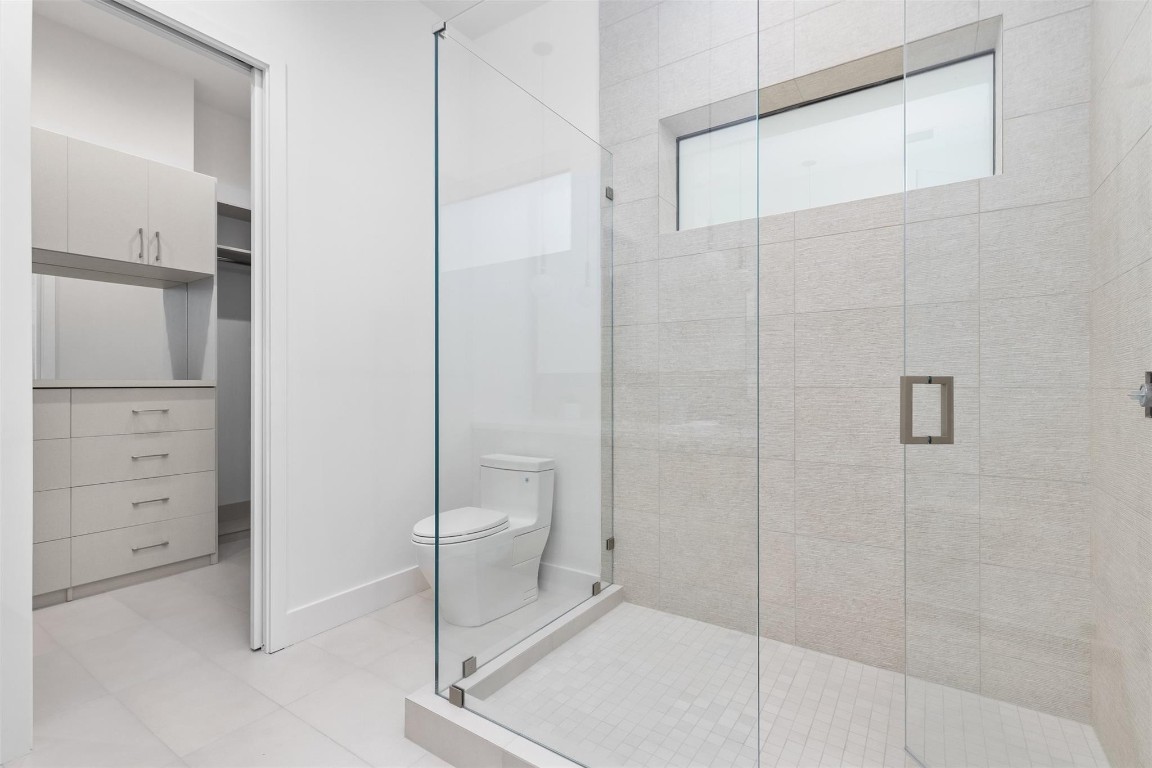 915 Ponce De Leon Dr