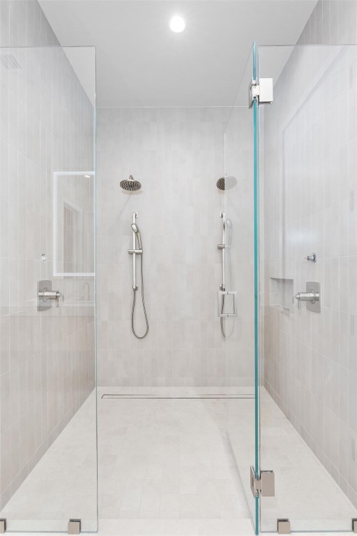 915 Ponce De Leon Dr