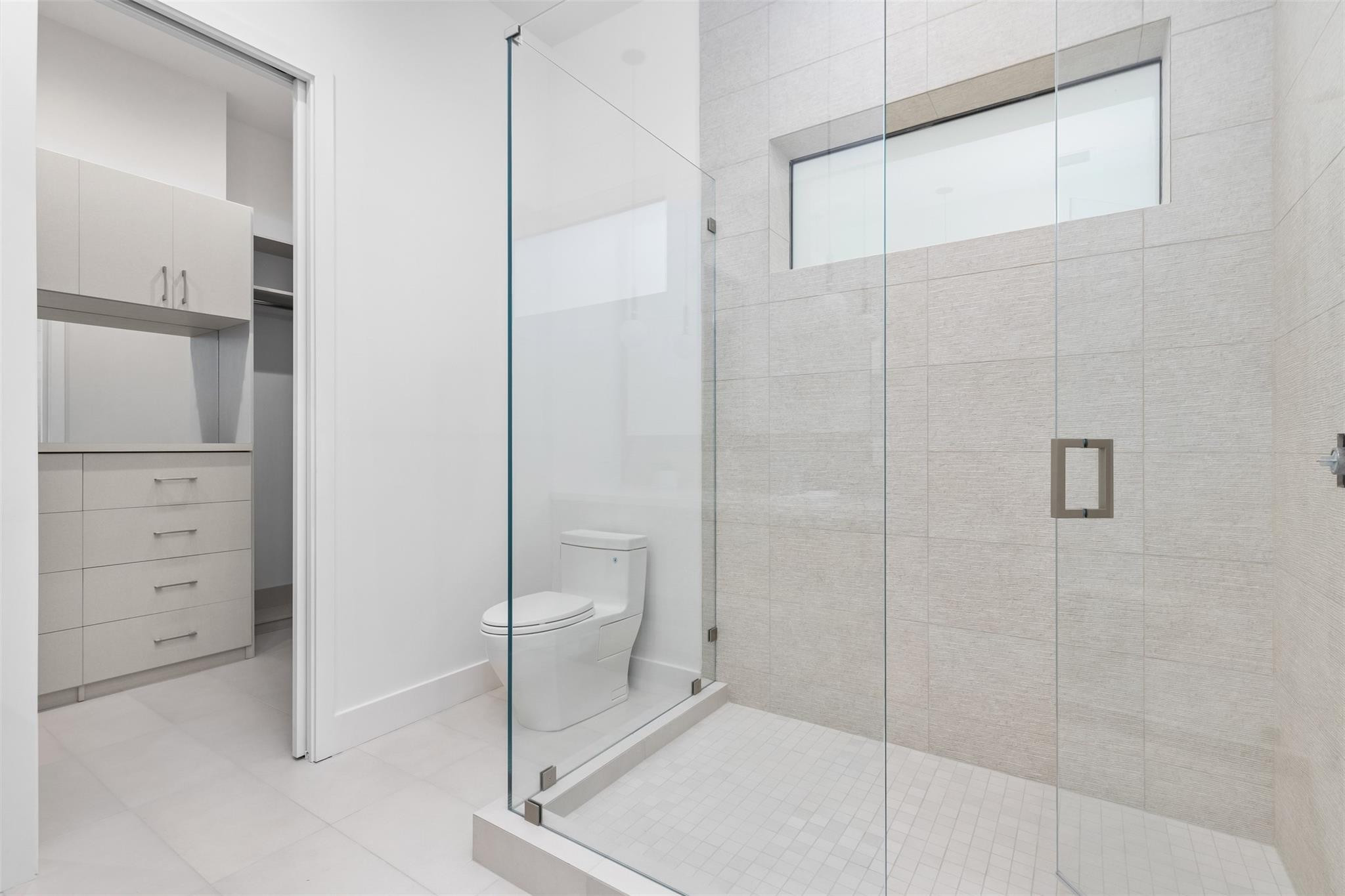 915 Ponce De Leon Dr