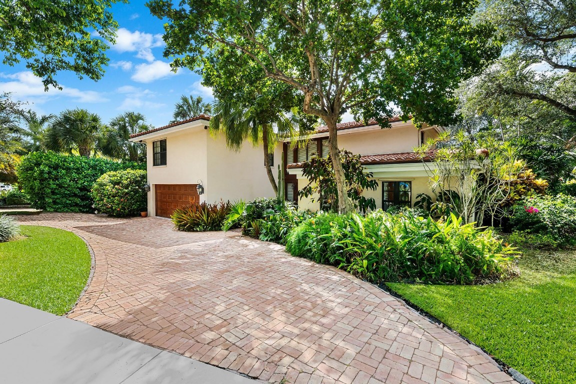 1313 Ponce De Leon Dr