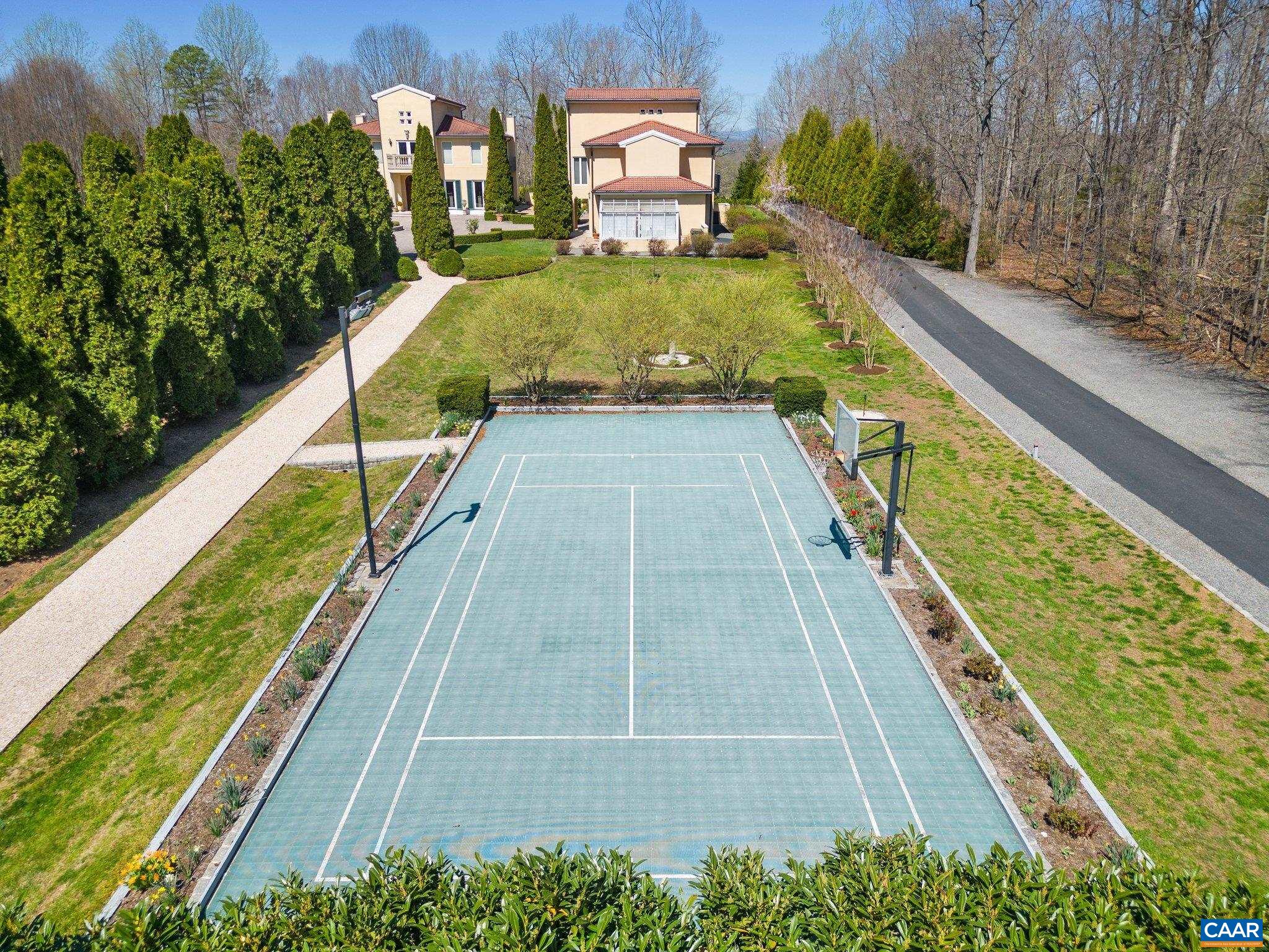 1674 N JAMES MADISON HWY