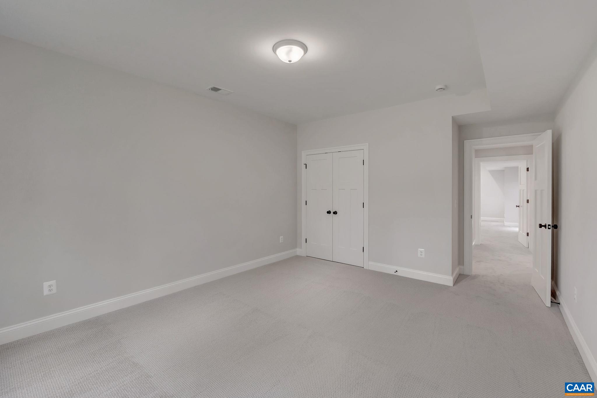 58 RED OAK CT