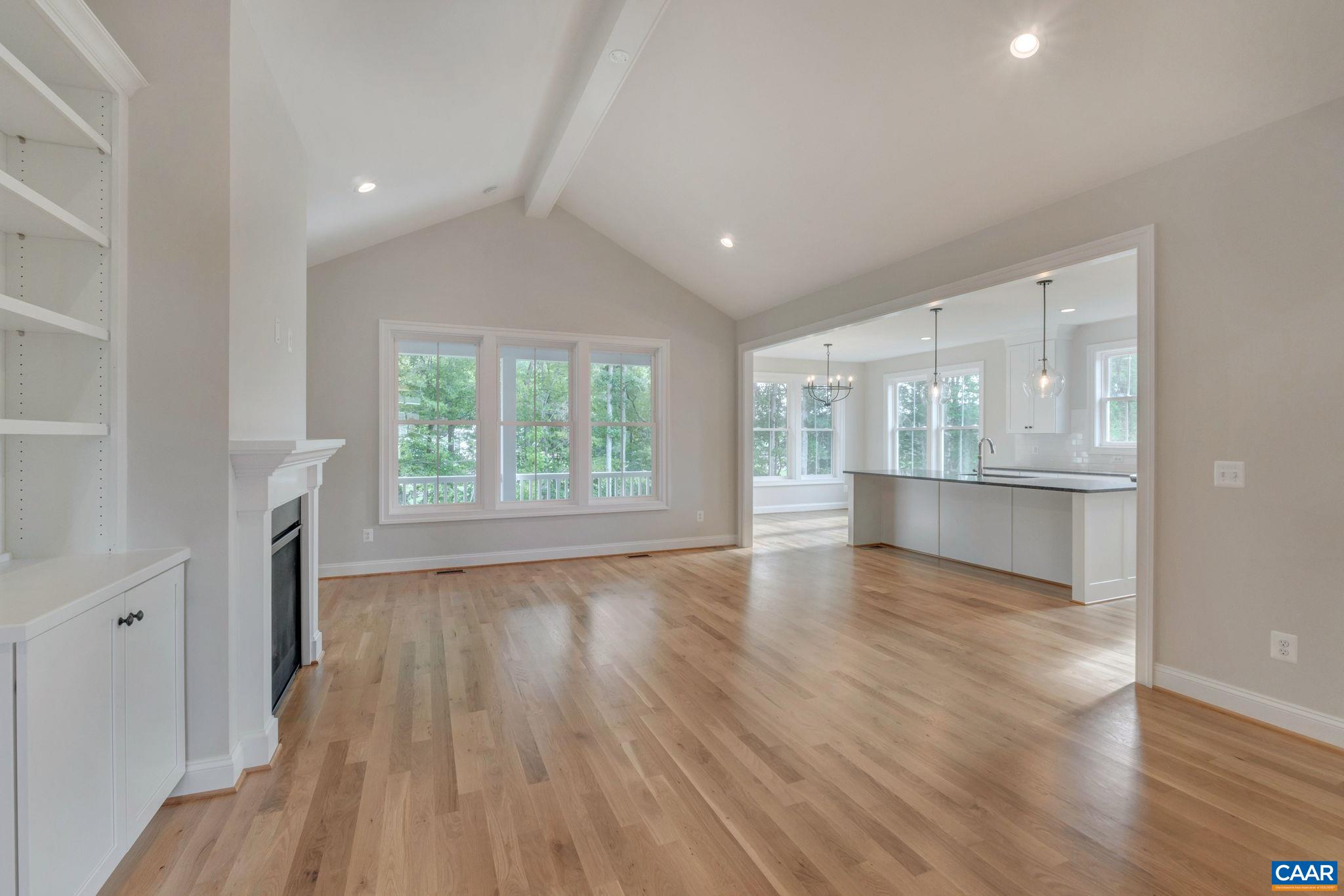 58 RED OAK CT