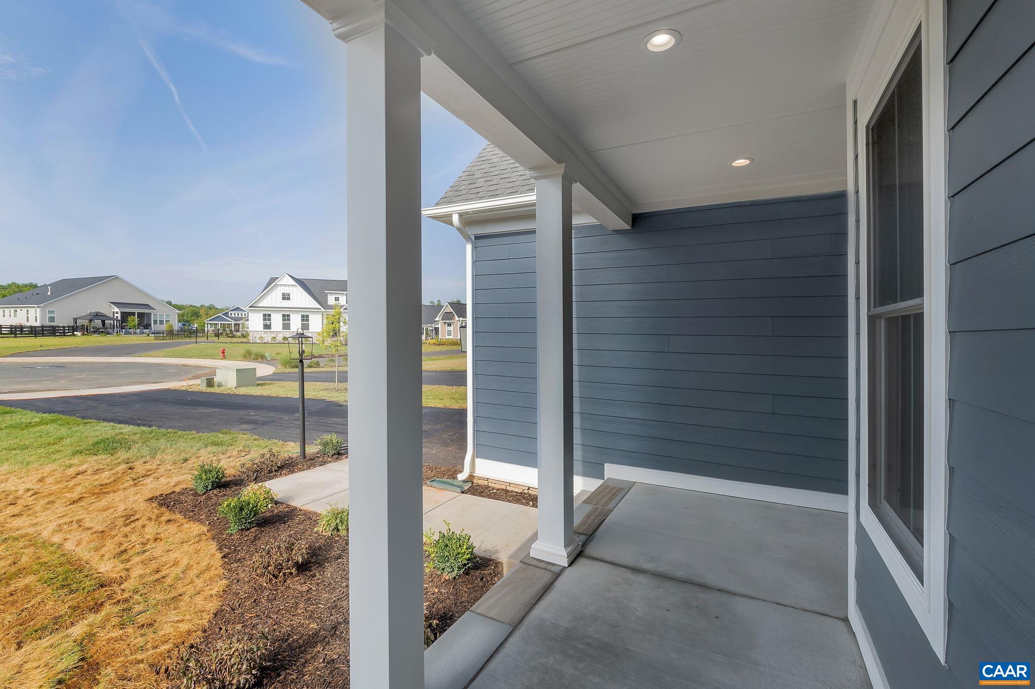 58 RED OAK CT