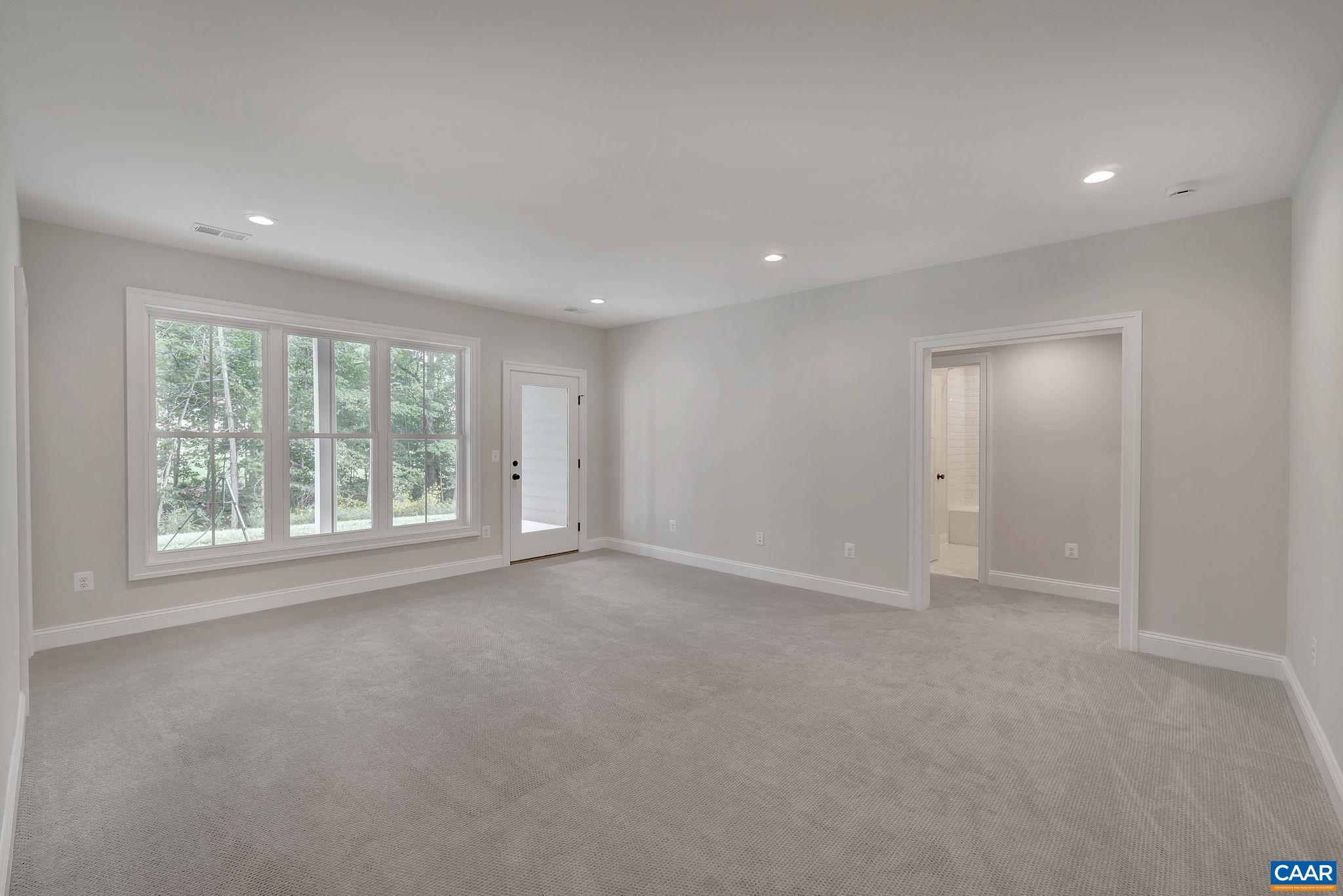 58 RED OAK CT