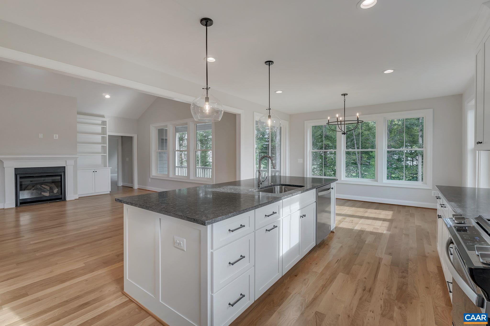58 RED OAK CT