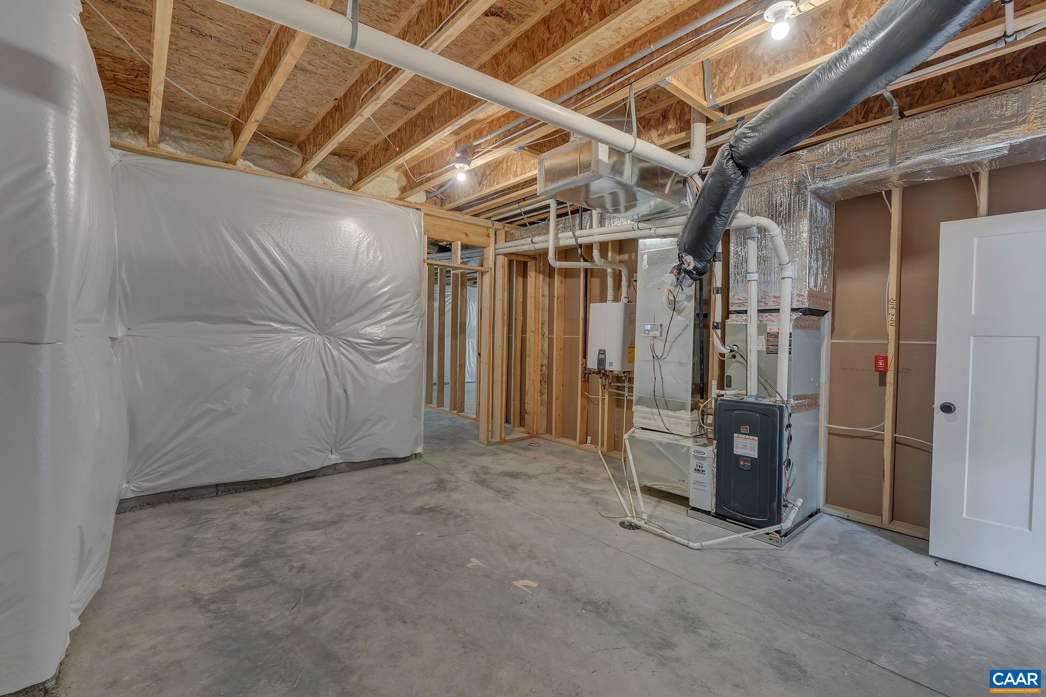 58 RED OAK CT