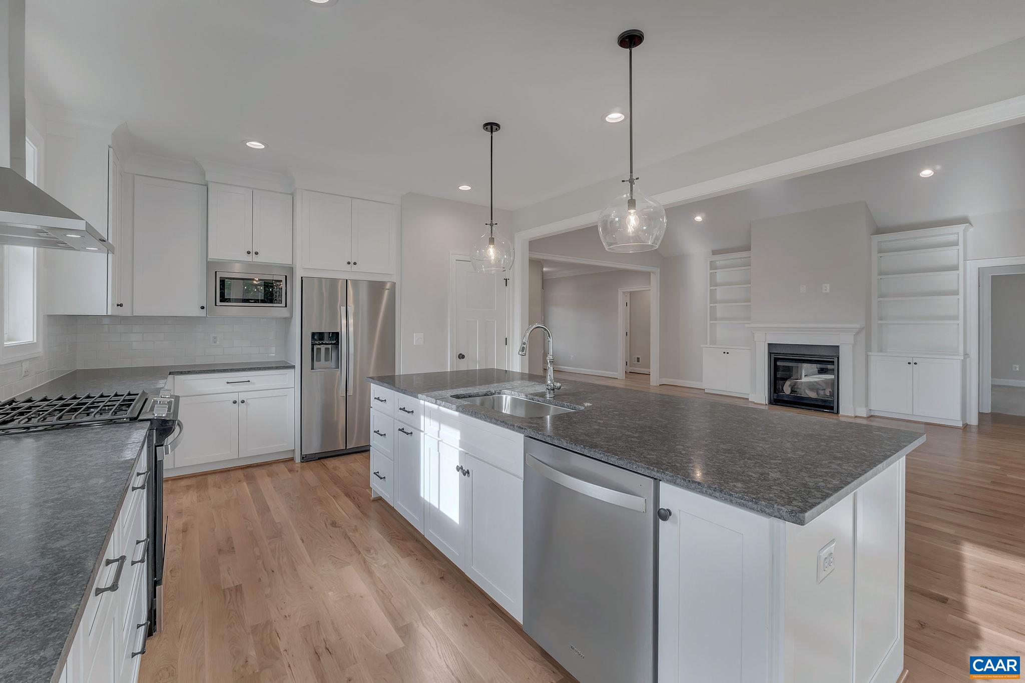 58 RED OAK CT