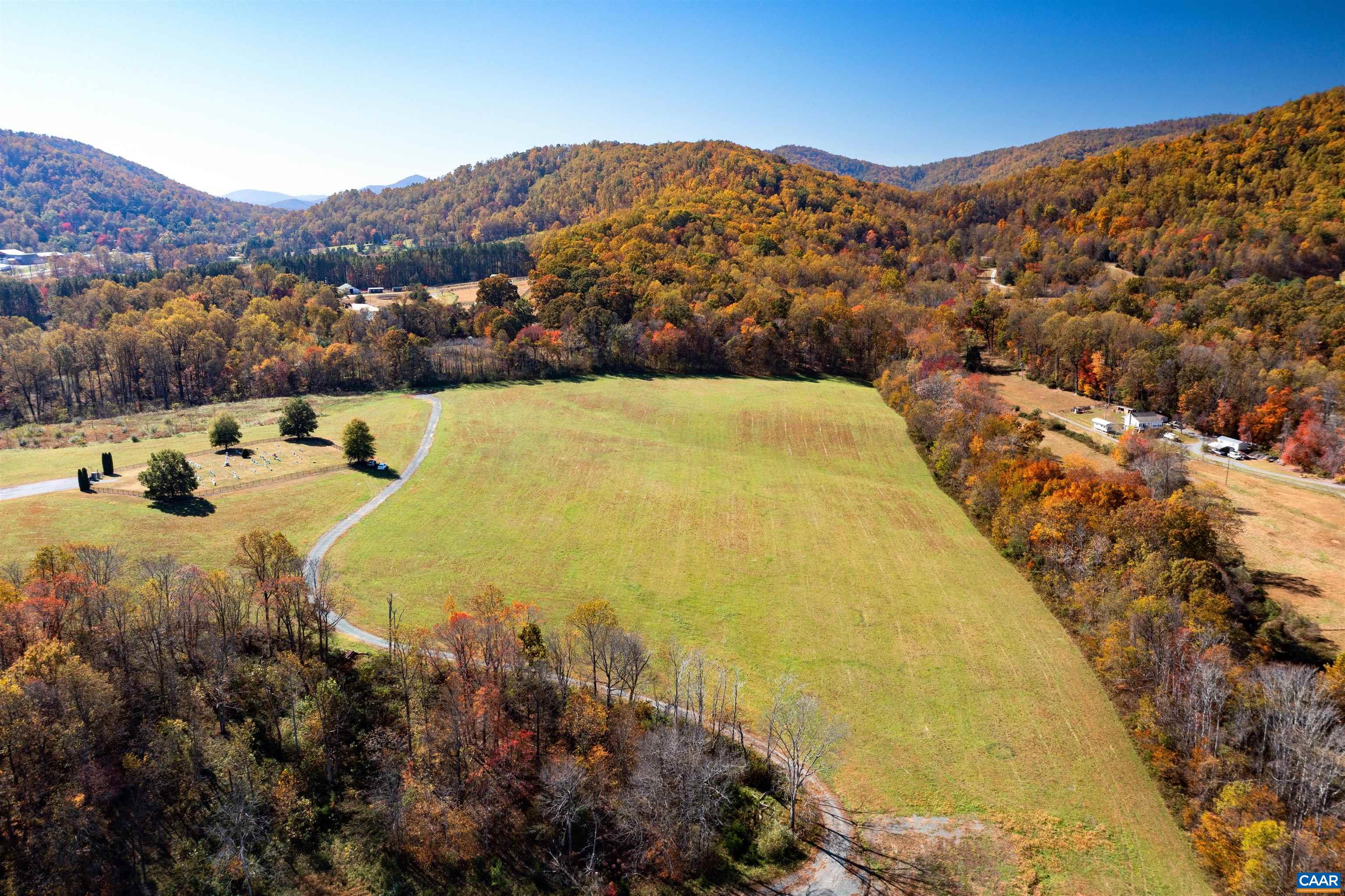 1 HEARDS MOUNTAIN RD