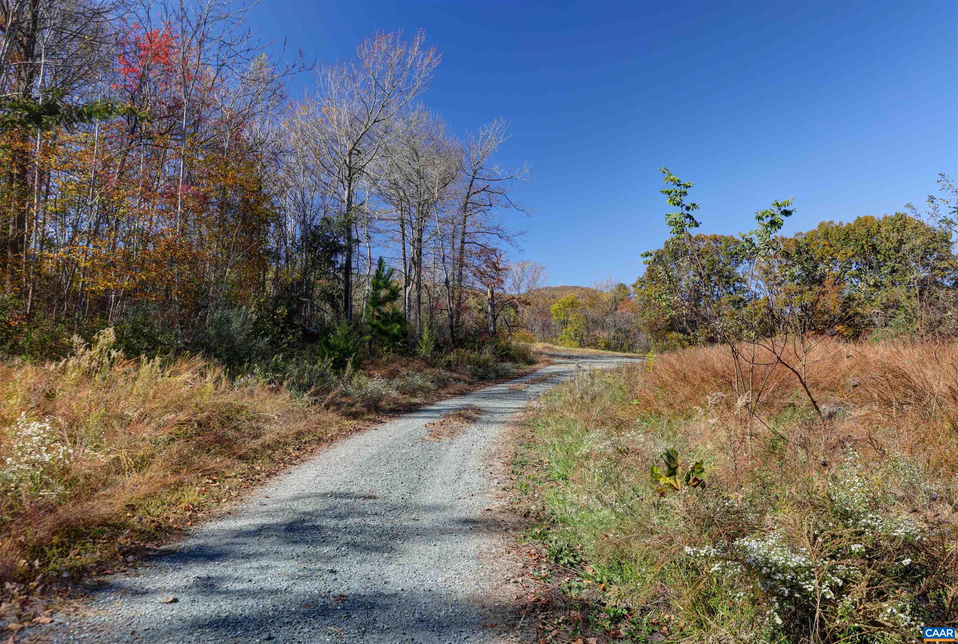 1 HEARDS MOUNTAIN RD