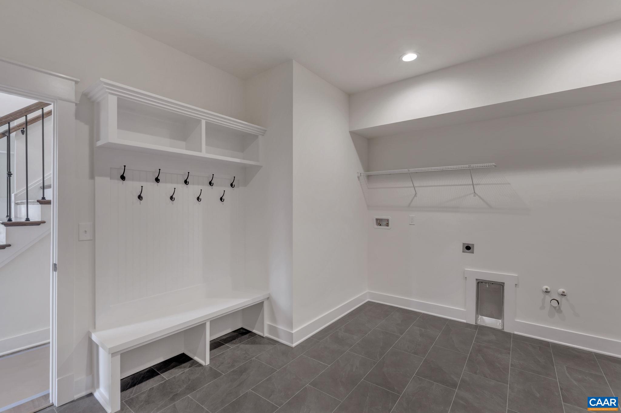 405 VILLA DESTE CT