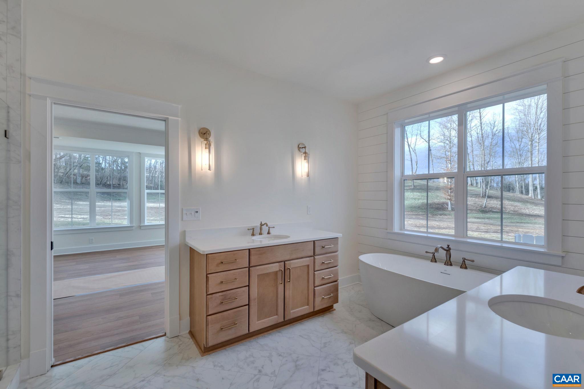 405 VILLA DESTE CT
