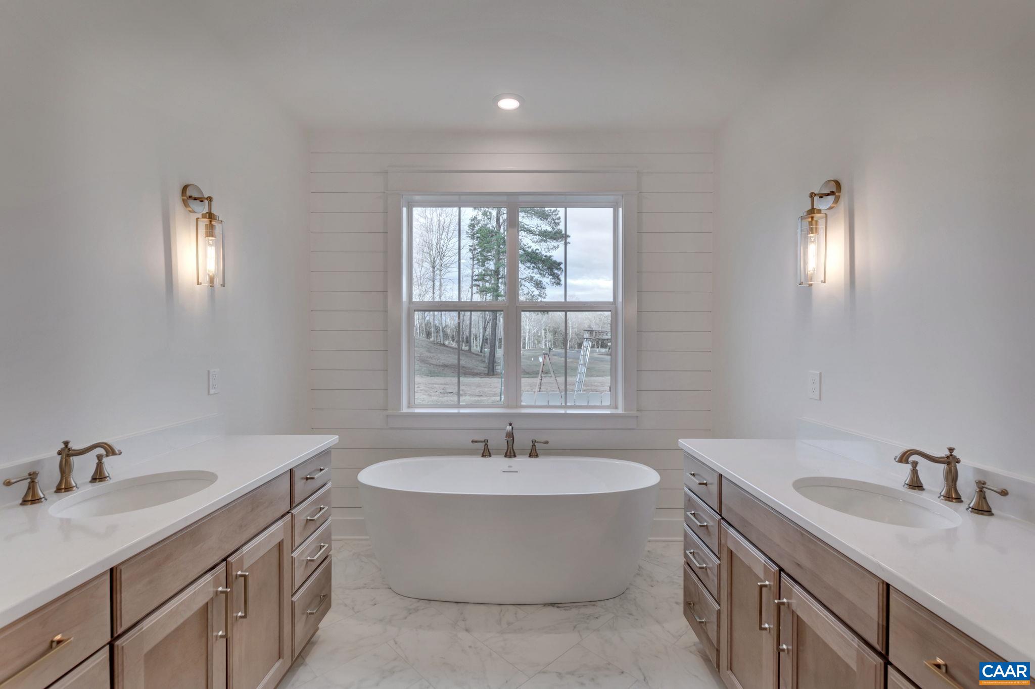 405 VILLA DESTE CT