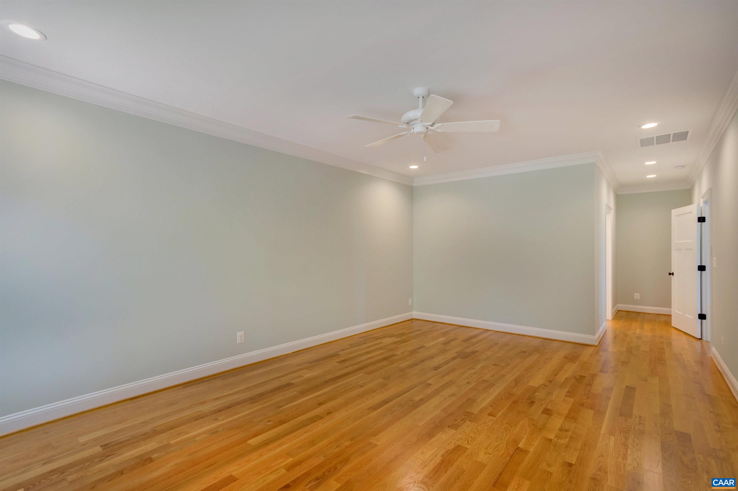 154 EAGLE CREEK TER