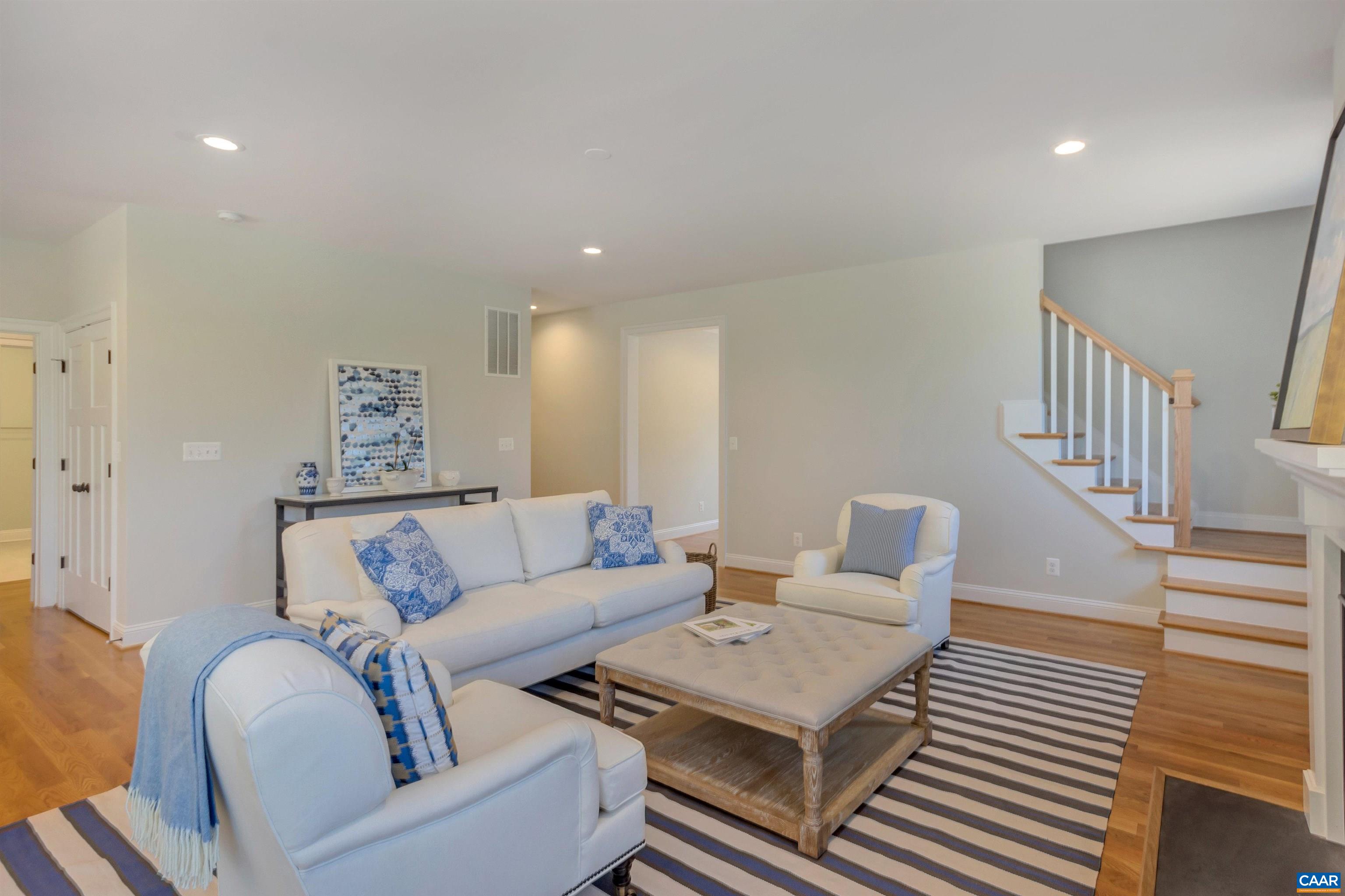 154 EAGLE CREEK TER