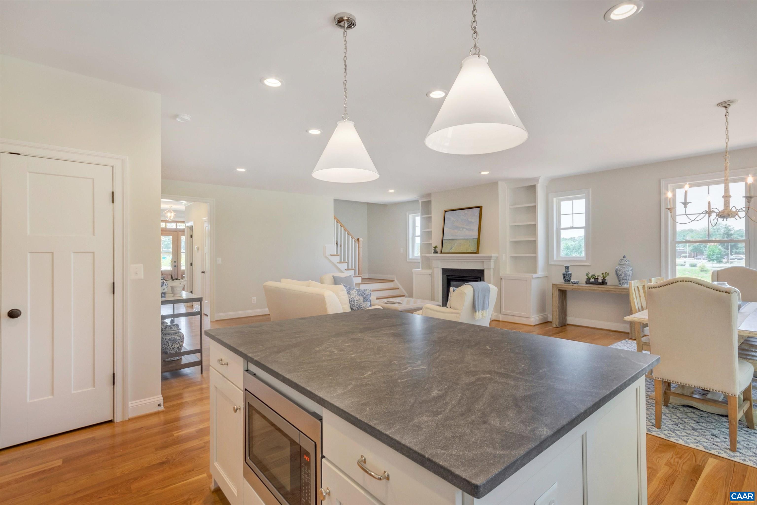 154 EAGLE CREEK TER