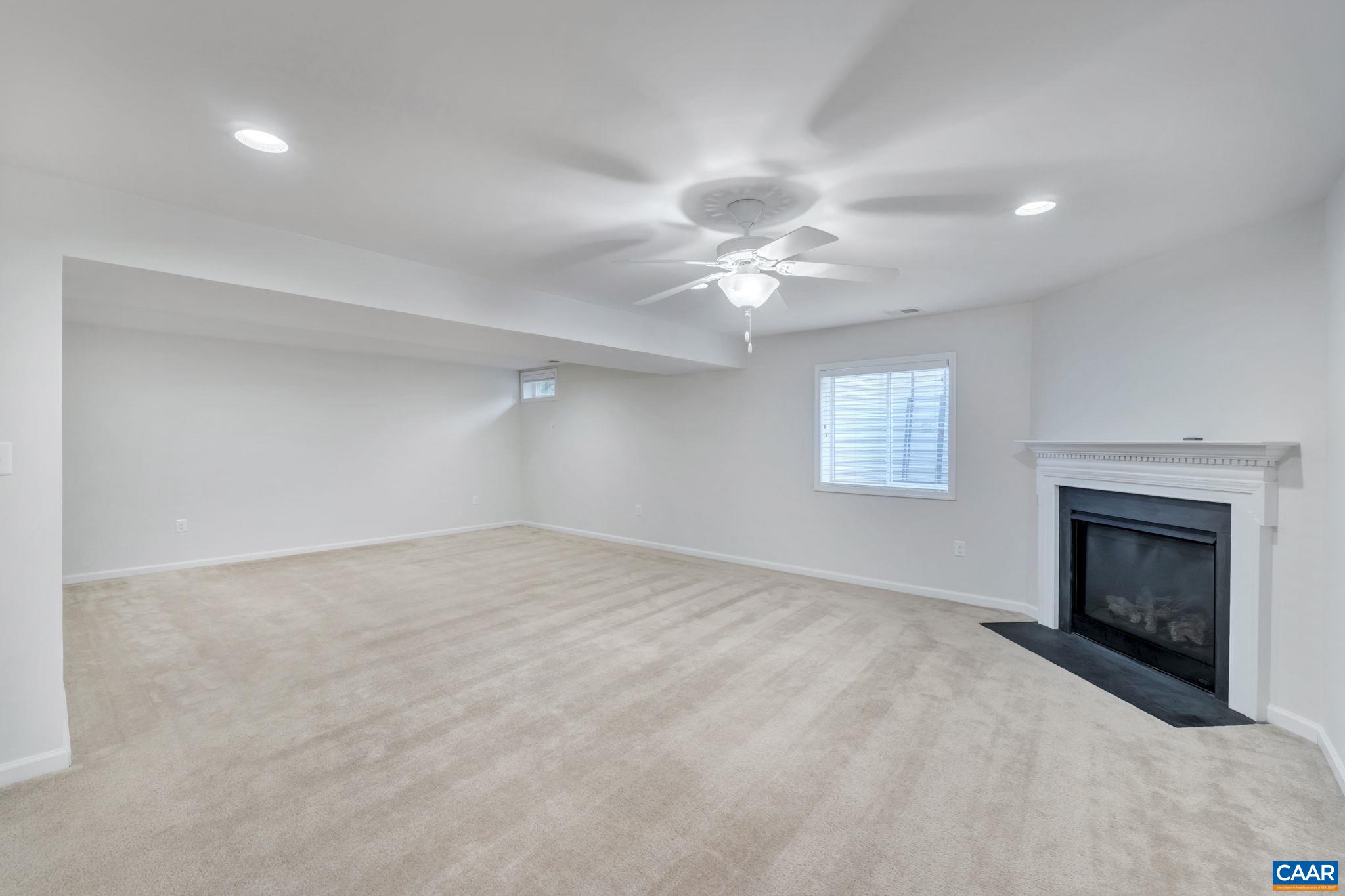 1579 SAWGRASS CT