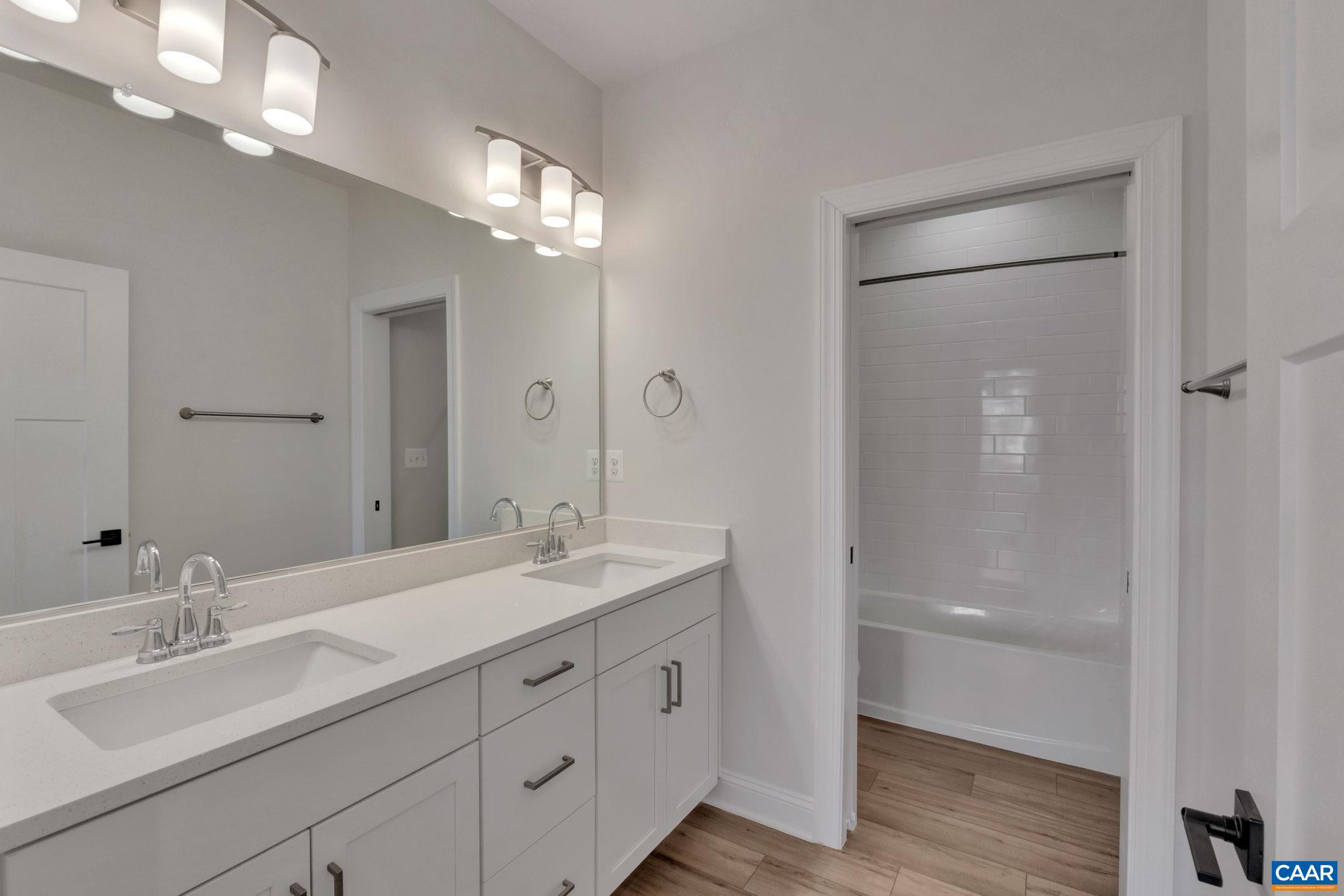 1139 SABLEWOOD DR