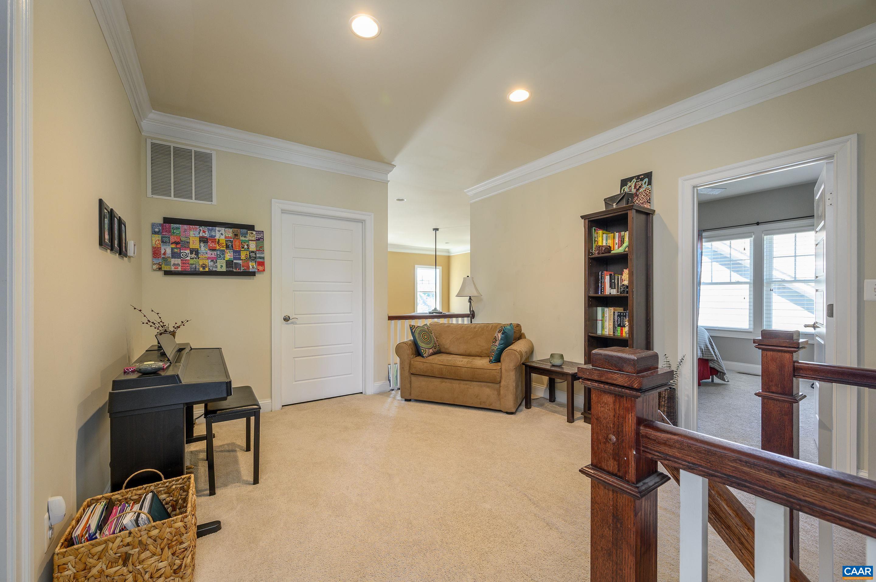 1221 PENFIELD LN