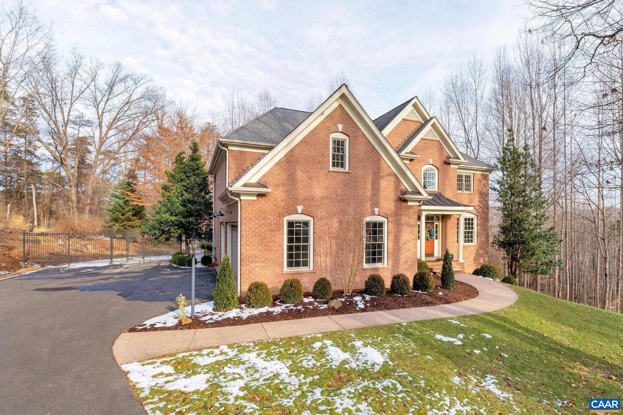 2940 DAVENTRY LN