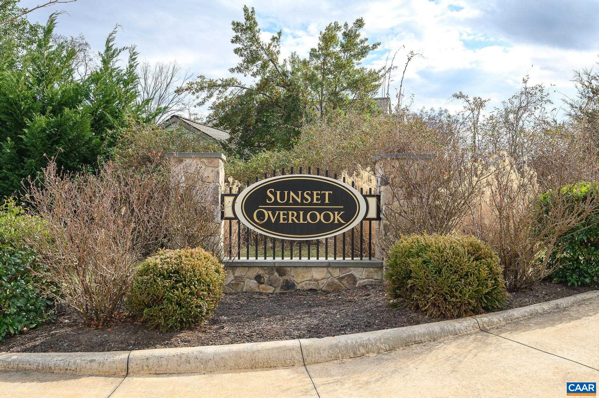 3033 SUN VALLEY DR