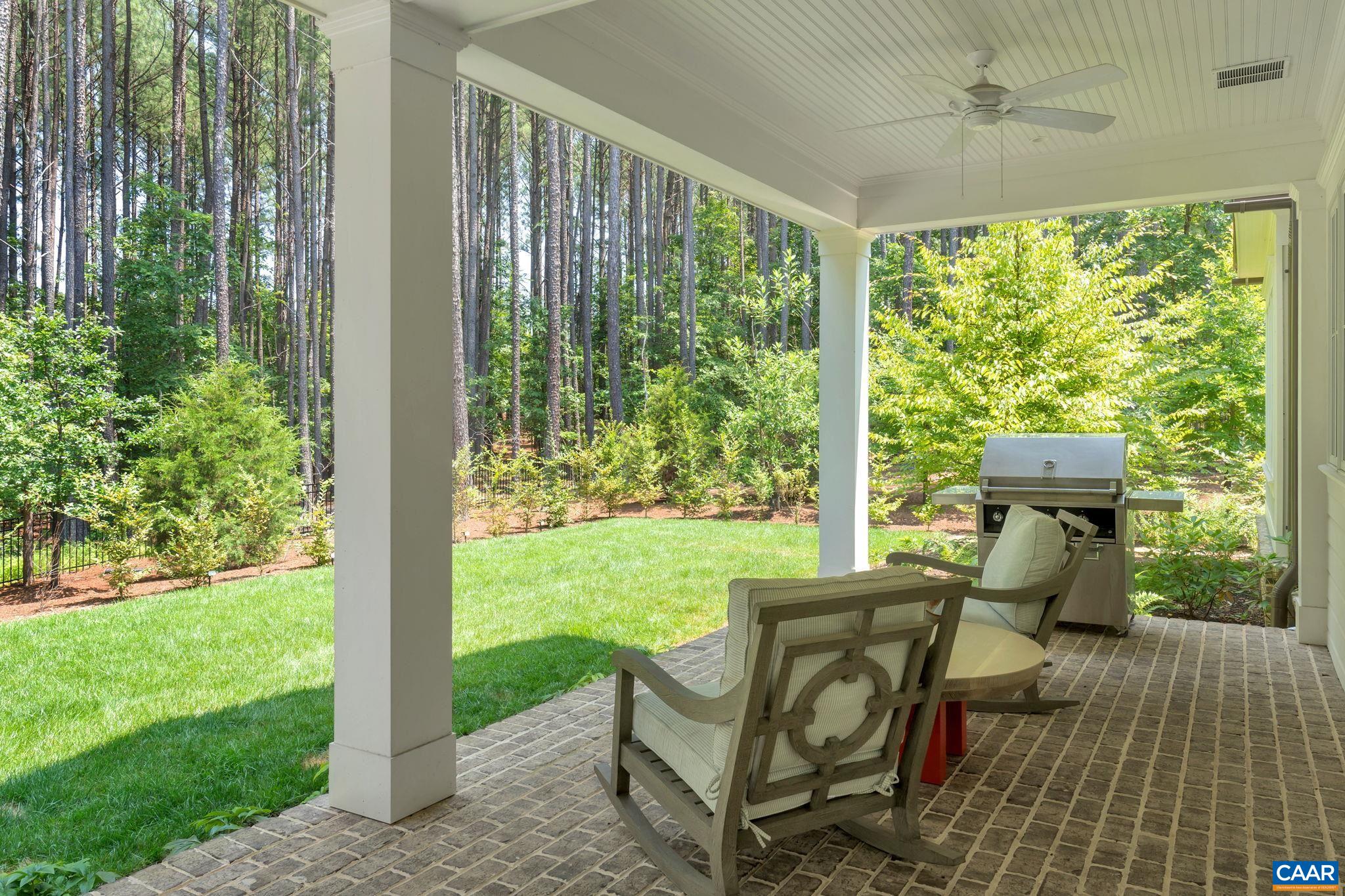 2884 PALMER DR